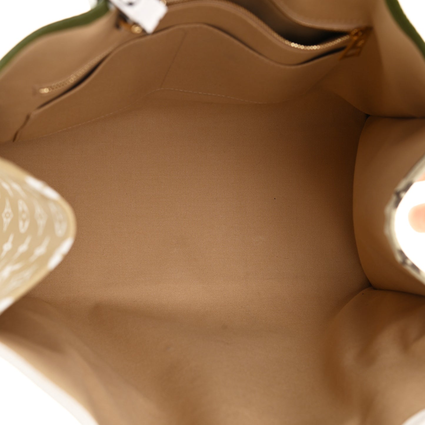 Monogram Giant Onthego GM Kaki Beige