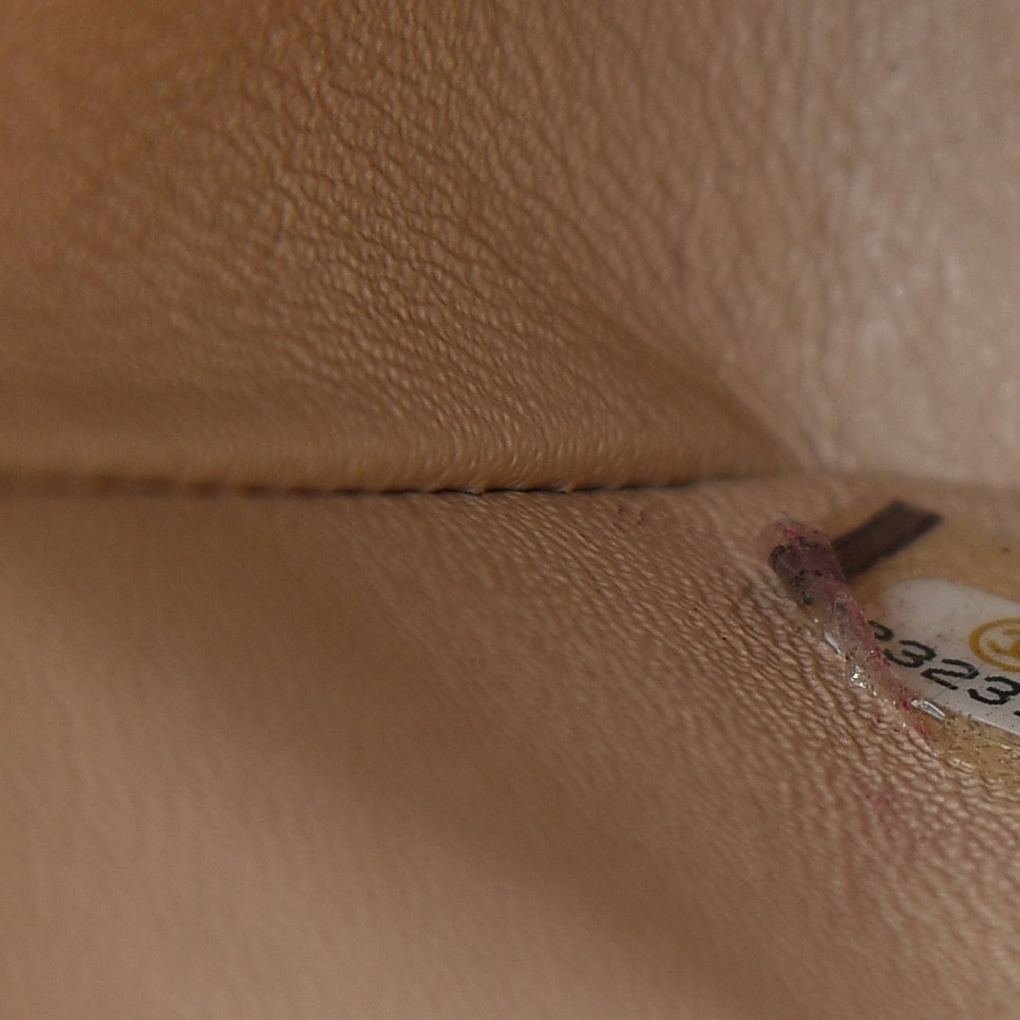 Caviar Quilted Medium Double Flap Beige Clair