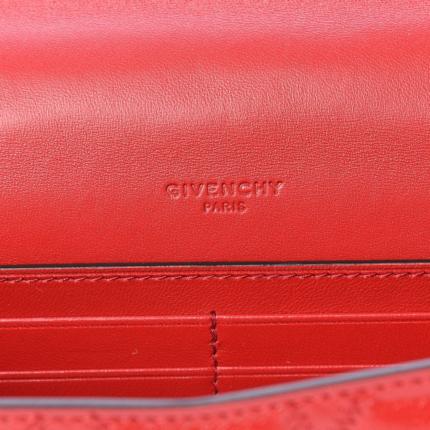Goatskin Quilted GV3 Strap Wallet Vermillon