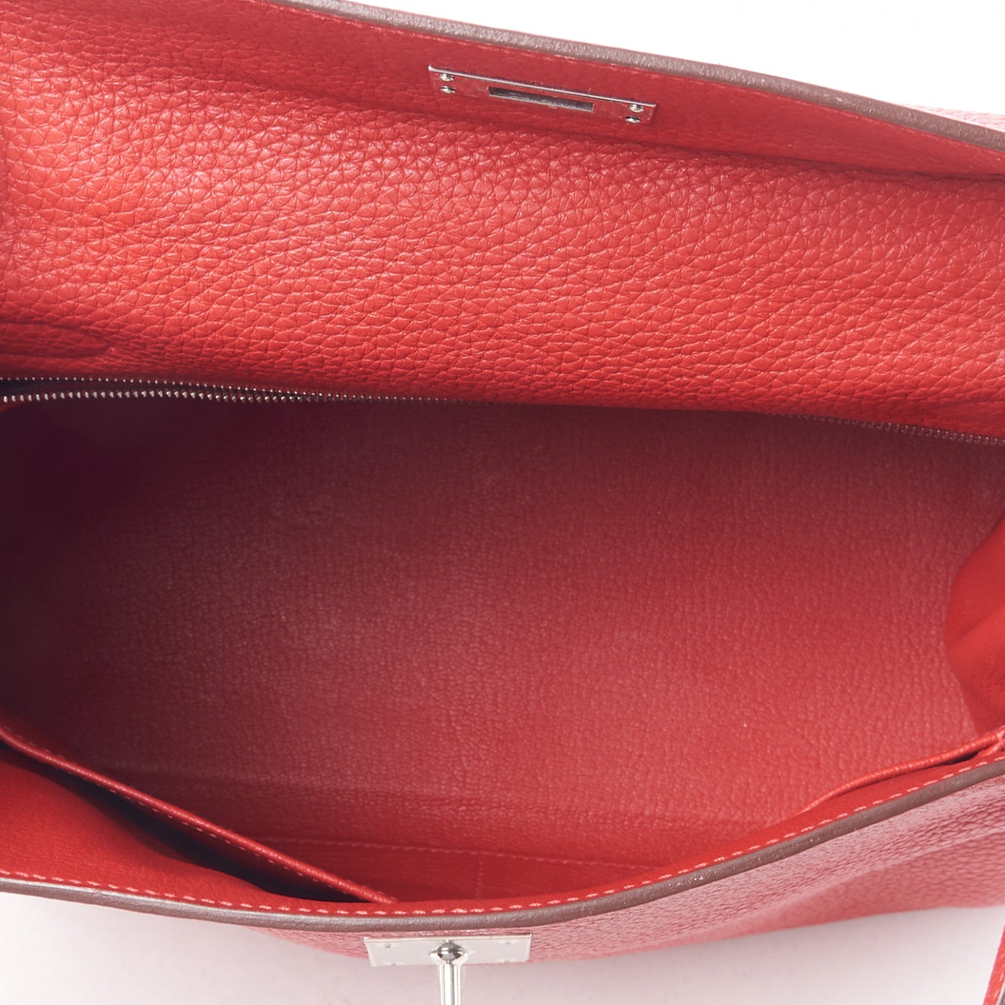 Taurillon Clemence Kelly Retourne 28 Rouge Casaque