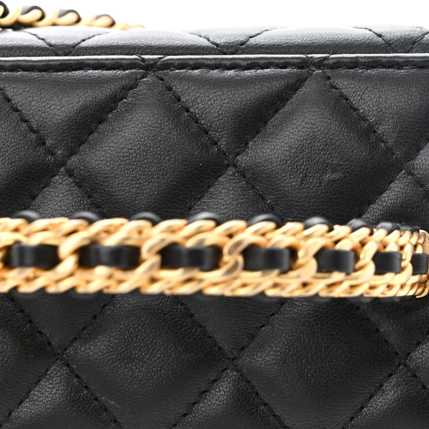 Lambskin Quilted Pick Me Up Vanity Case Black