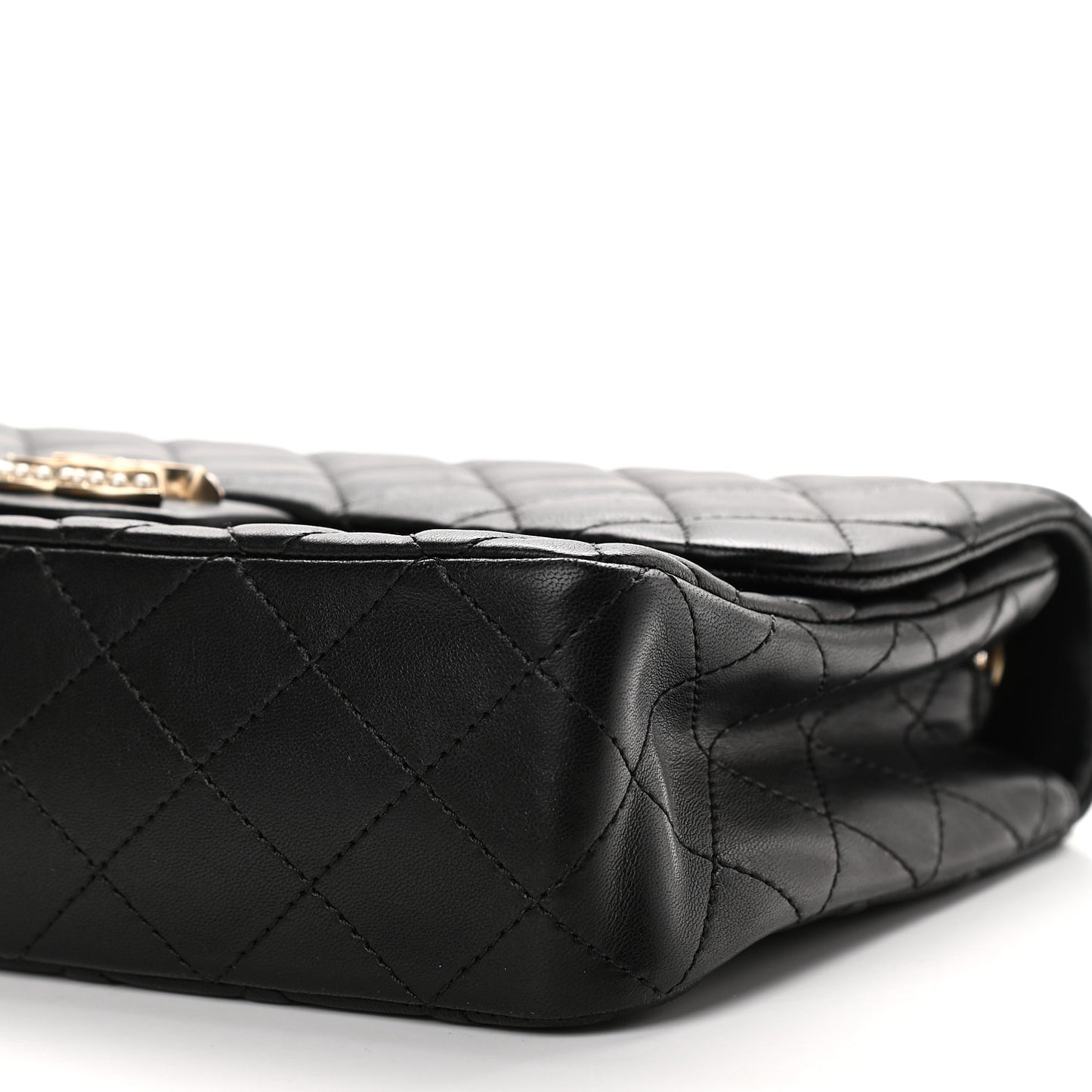 Lambskin Medium Westminster Pearl Flap Black