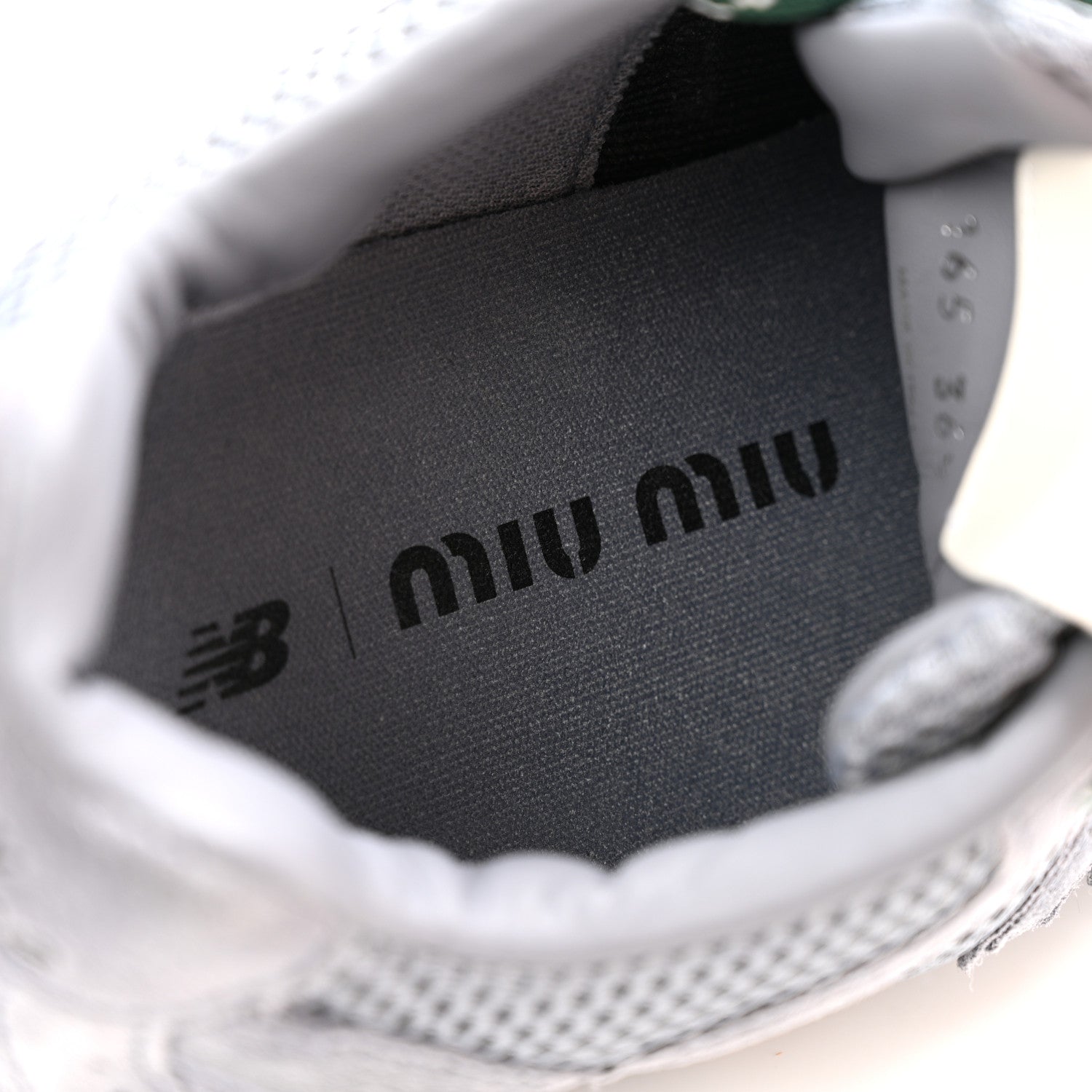 Miu Miu X NEW BALANCE Suede 530 SL Sneakers 37 Periwinkle Blue 36.5 Periwinkle Blue 7 of 14