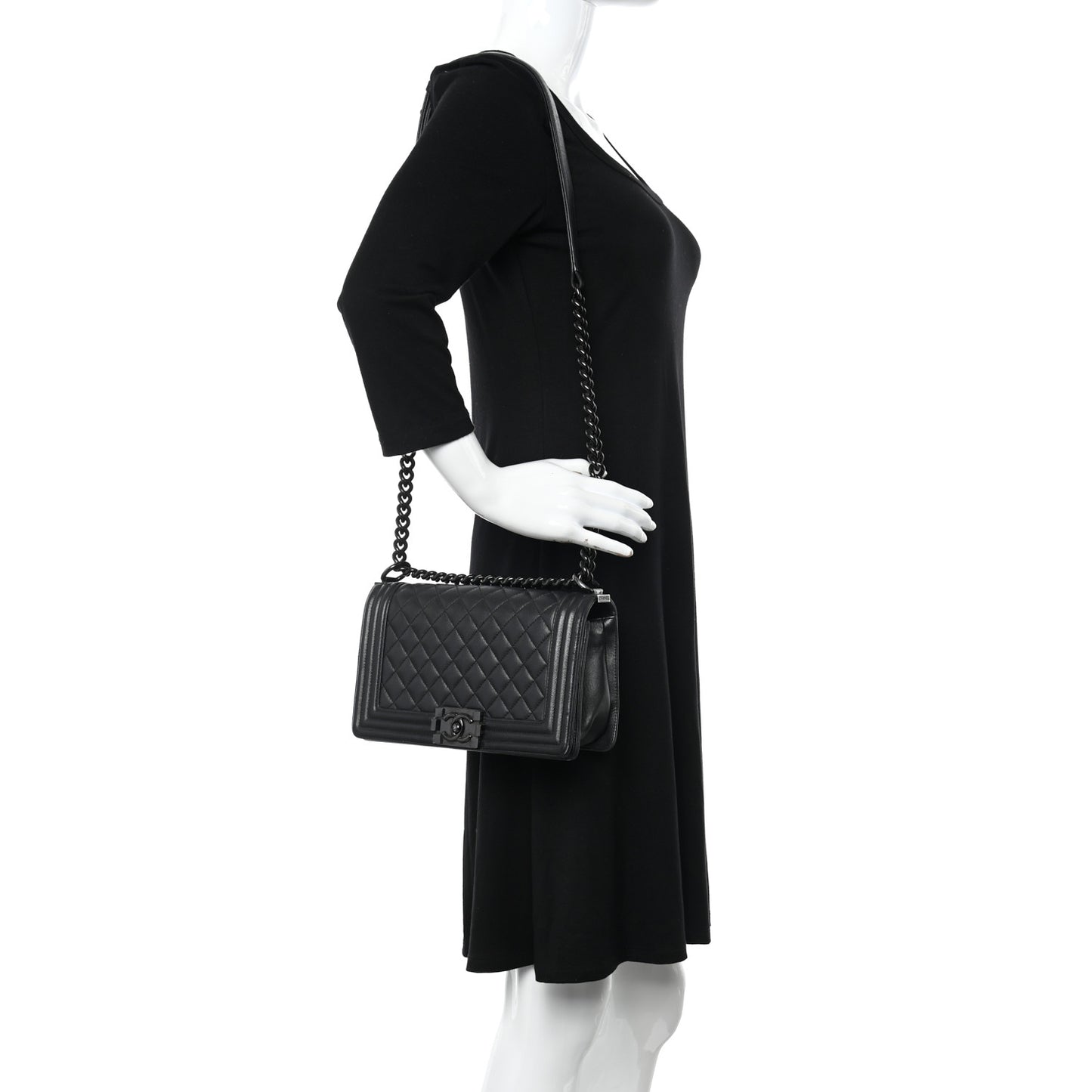 Calfskin Quilted Medium Boy Flap So Black