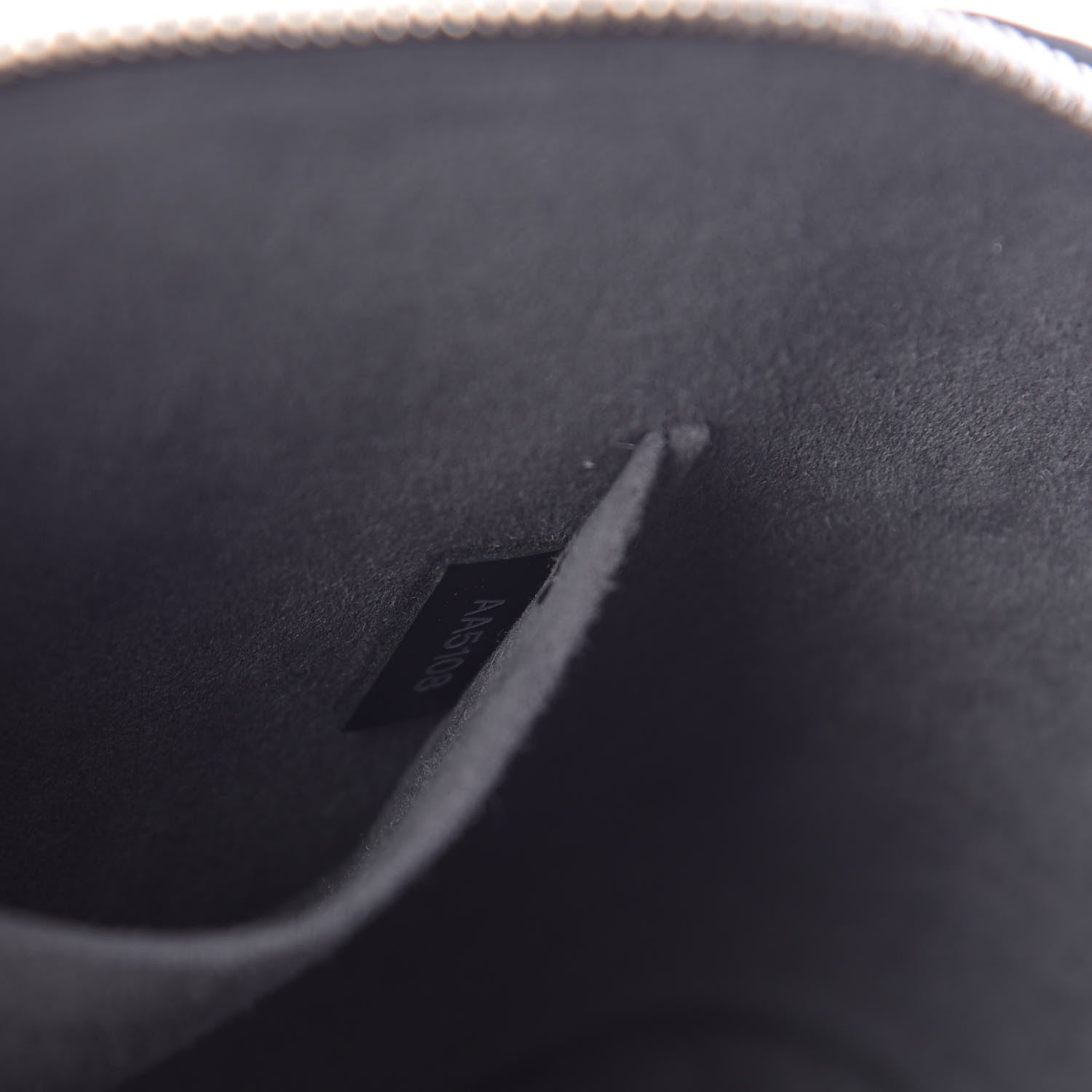 Louis Vuitton Epi Alma BB Black 8 of 12
