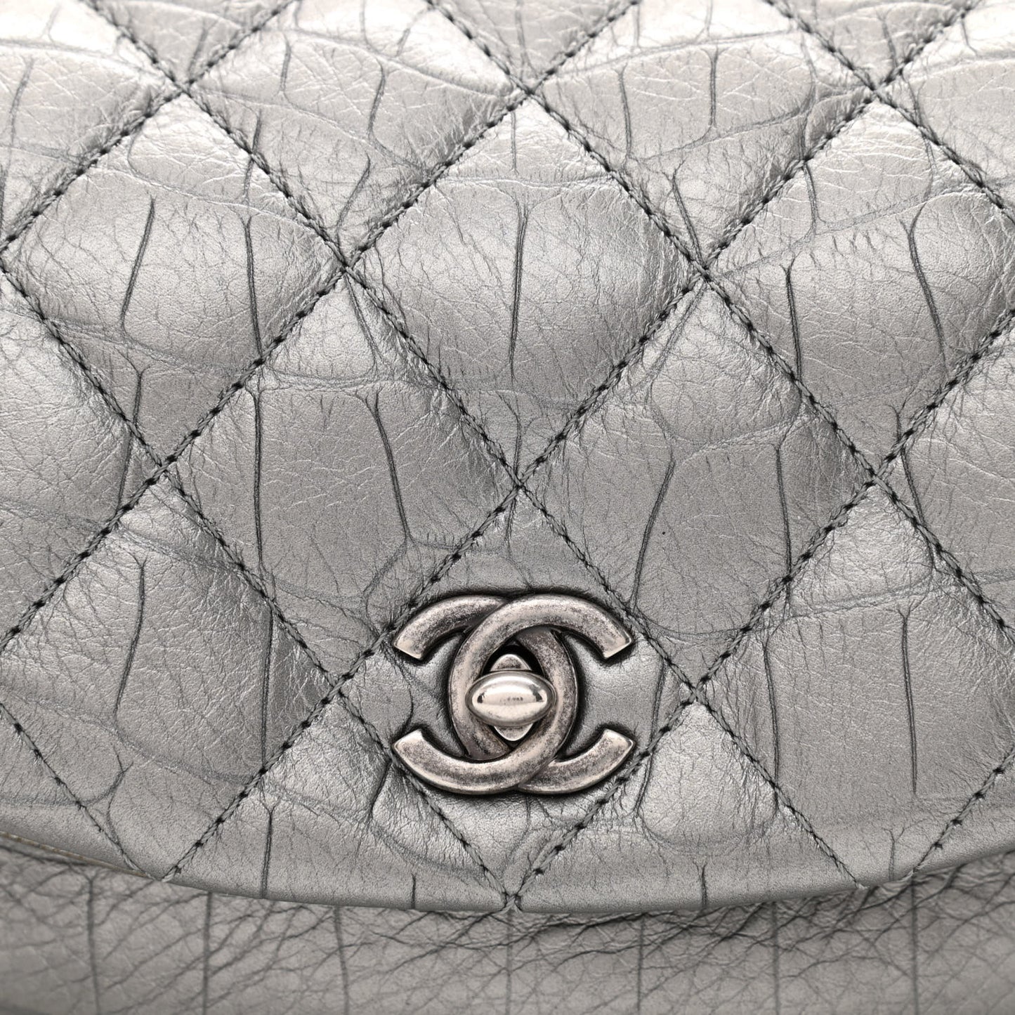 Metallic Calfskin Crocodile Embossed Quilted Easy Trip Waist Bag Fanny Pack Silver