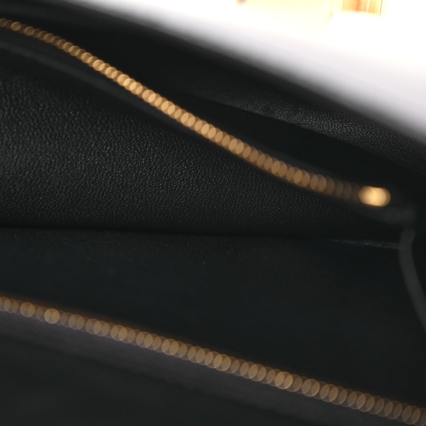 Box Lizard Constance 1-24 Black Ombre
