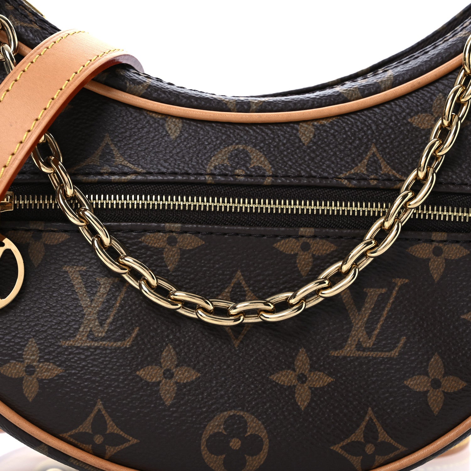 Louis Vuitton Monogram Loop 7 of 9