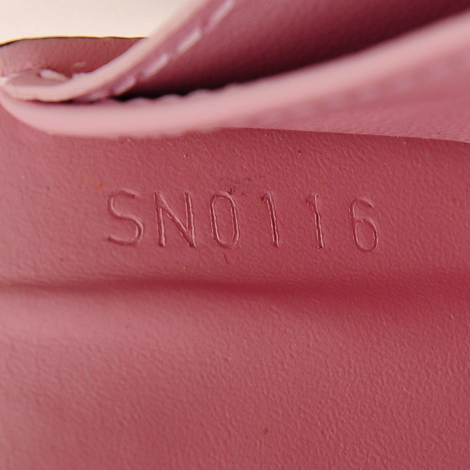 Louis Vuitton Vernis Sarah Compact Wallet Rose Ballerine 7 of 7
