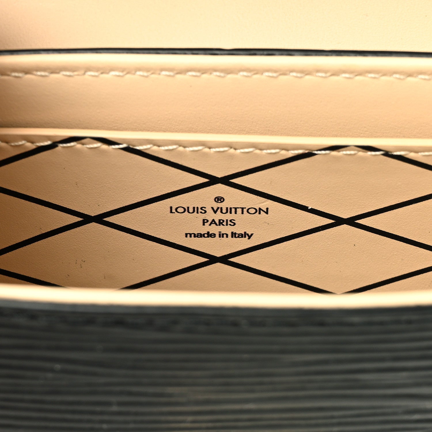 Louis Vuitton Epi Pochette Trunk Verticale Black 6 of 10