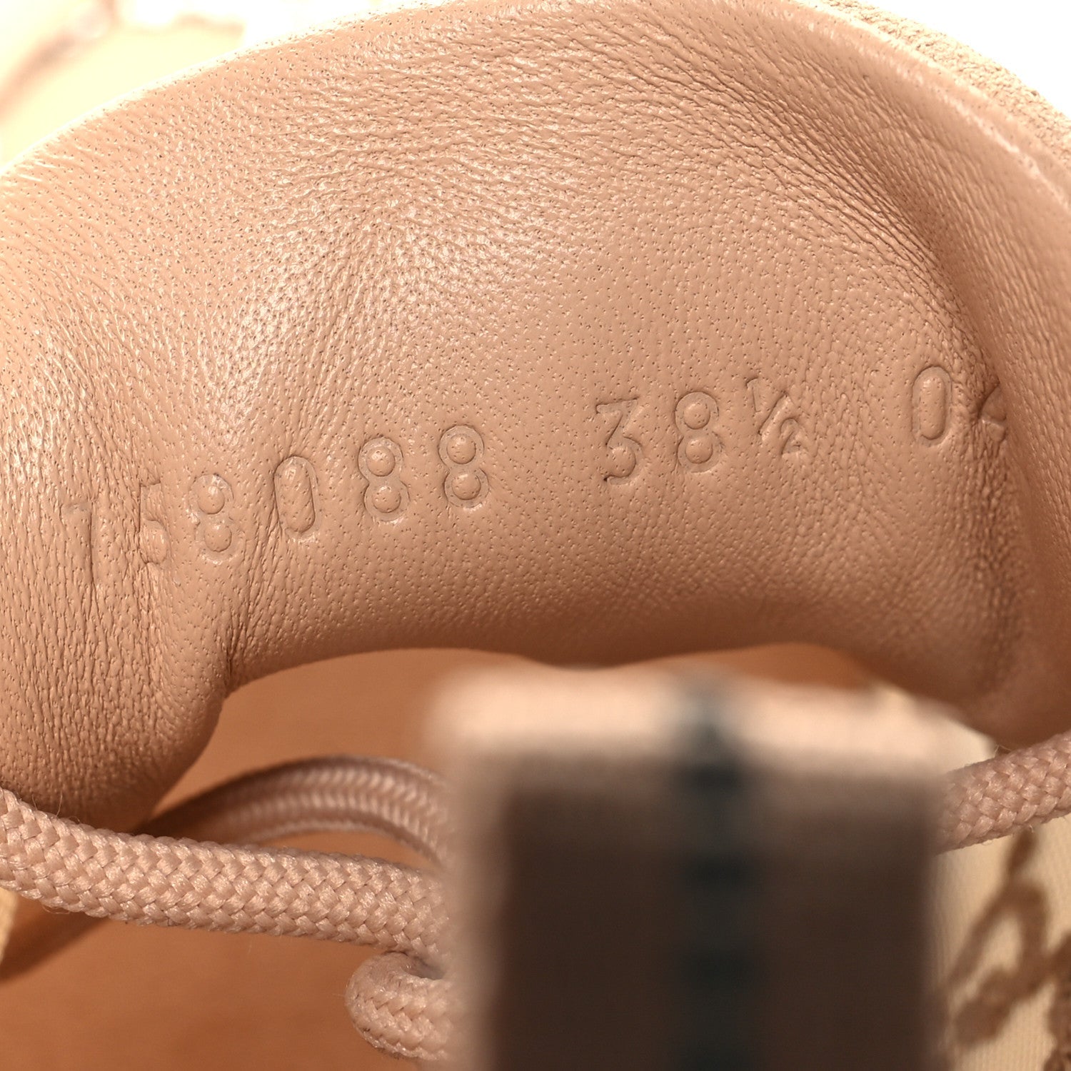 Gucci Tela Retino Mesh Crystal Suede GG Monogram Womens Gucci Run Sneakers 38.5 Light Powder Skin Rose Silver 7 of 9