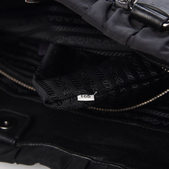 Tessuto Nylon Gaufre Tote Black