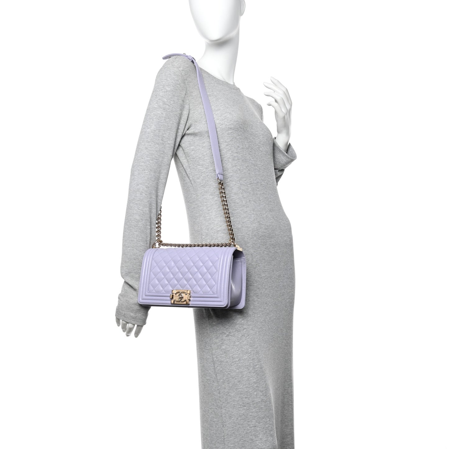 Caviar Quilted Medium Boy Flap Light Purple