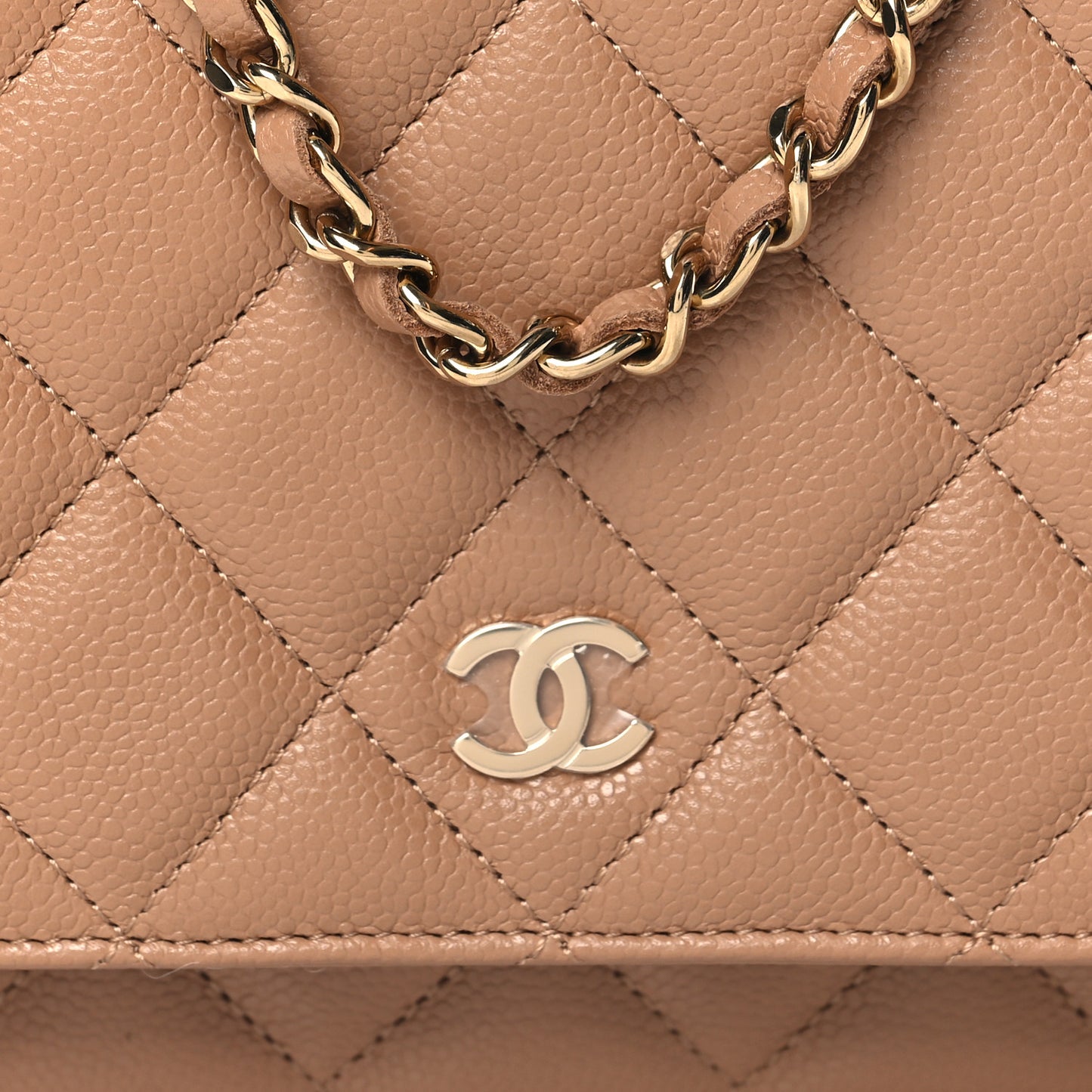 Caviar Quilted Wallet on Chain WOC Beige