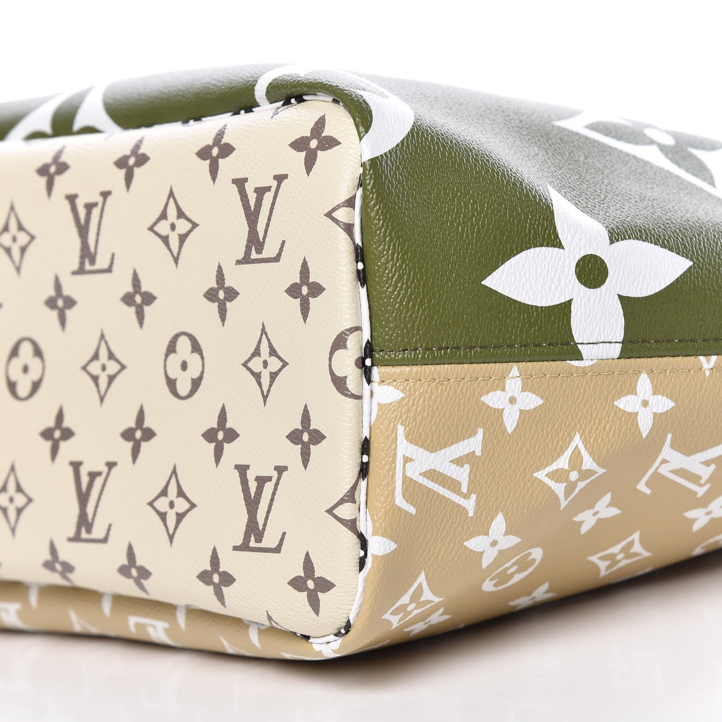 Monogram Giant Neverfull MM Kaki