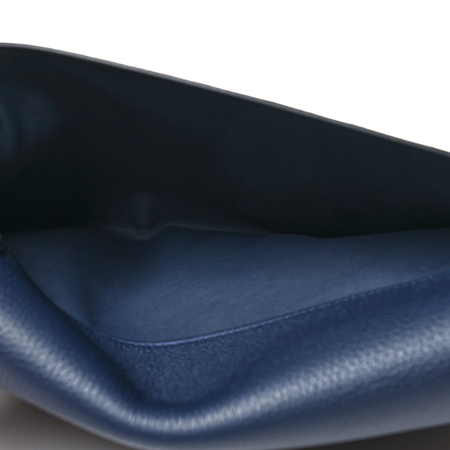 Hermes Togo Sac A Depeches 29 Messenger Bag Bleu Nuit 6 of 12