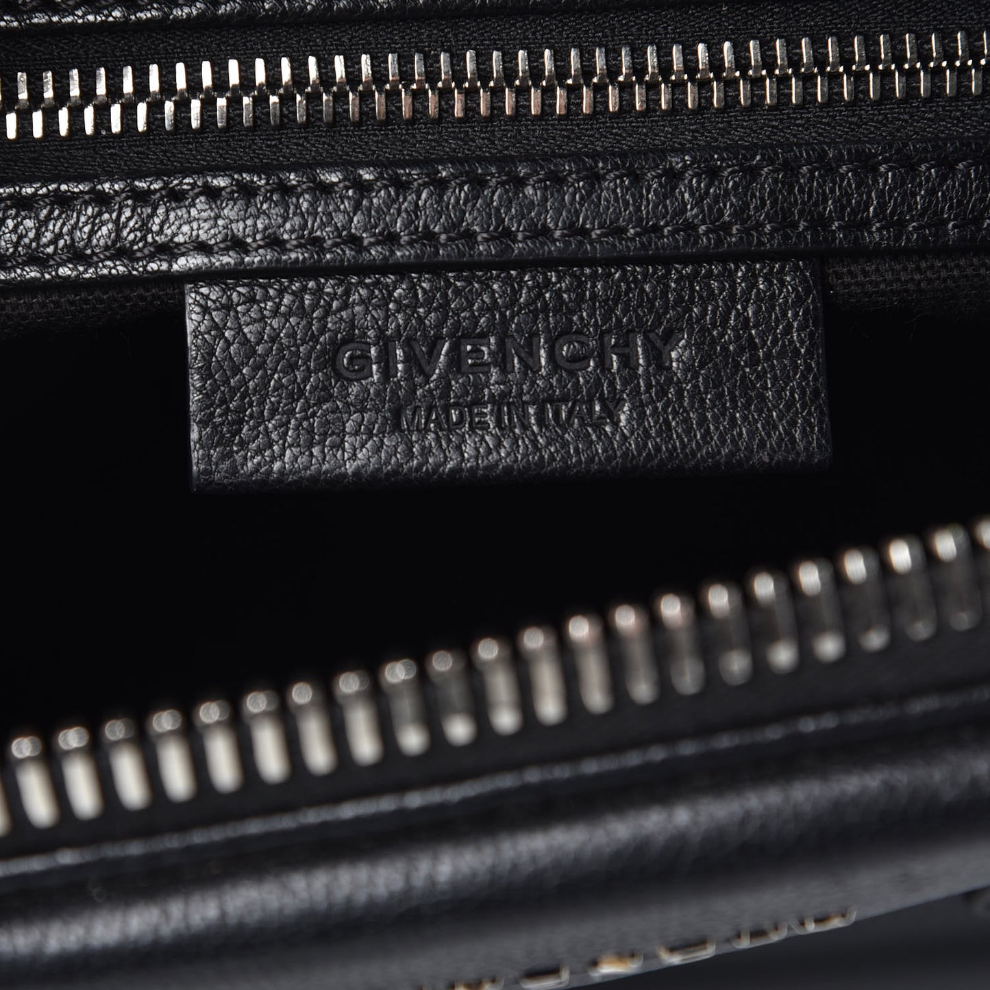 Sugar Goatskin Small Antigona Black