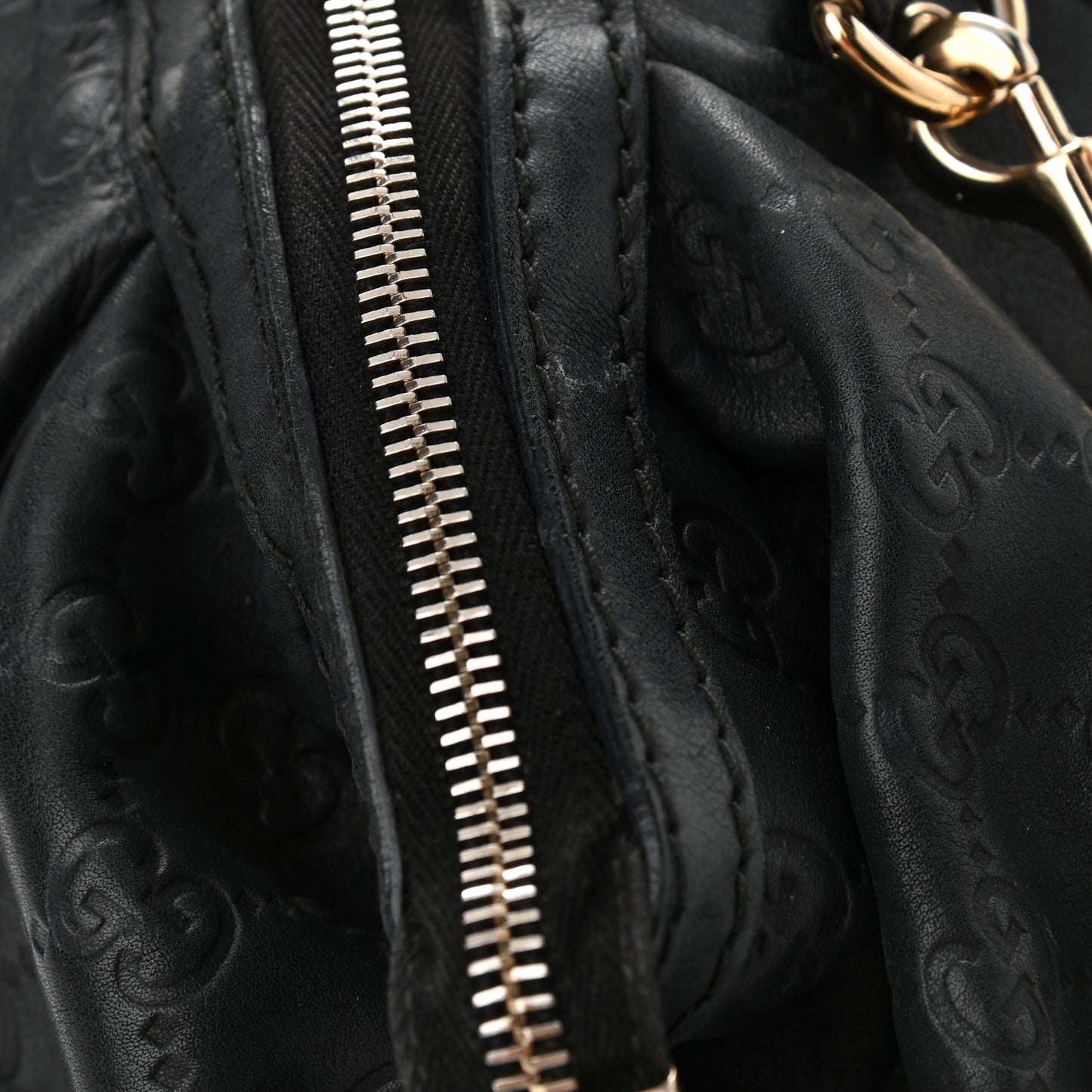 Guccissima Medium Sukey Boston Black