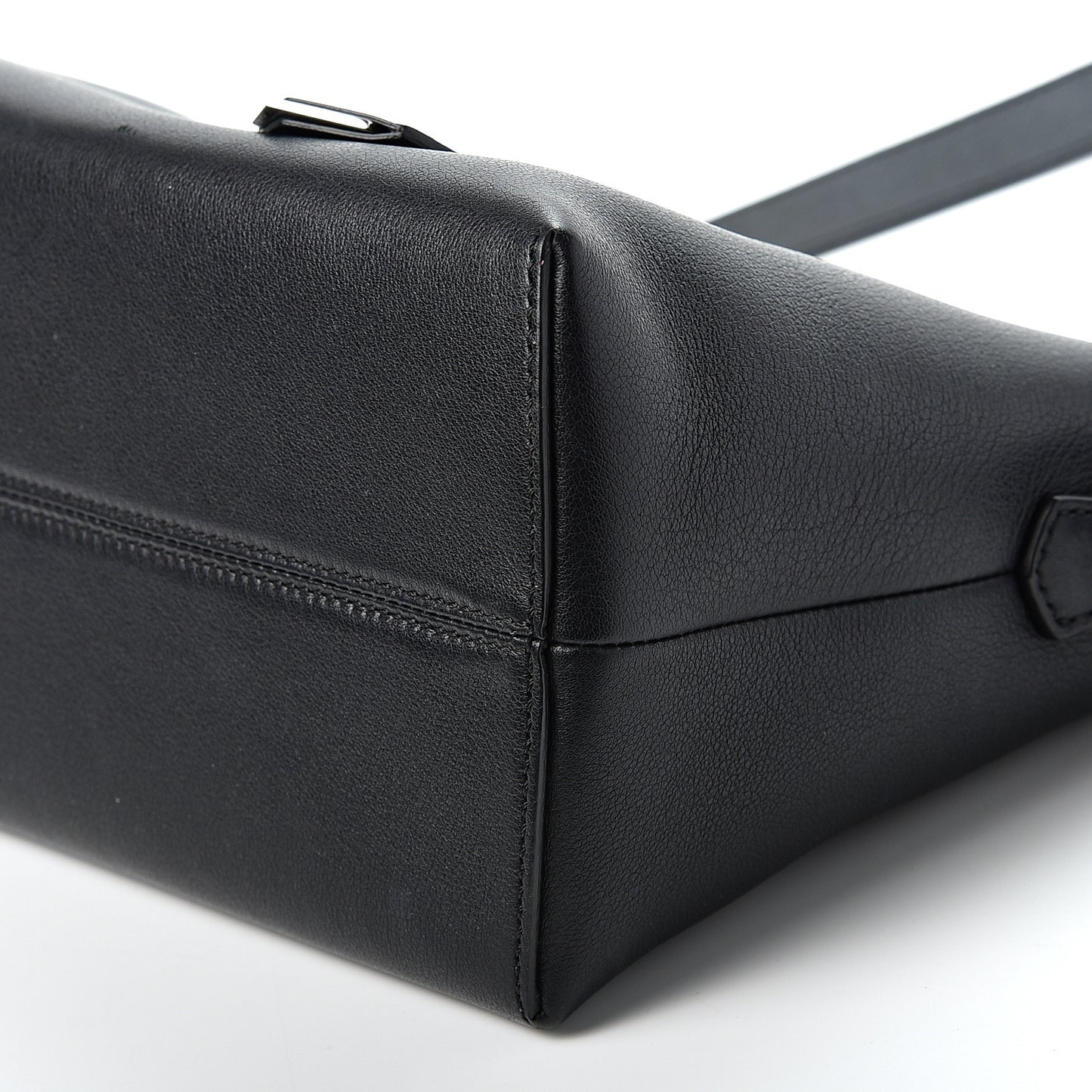 Vitello Dolce Medium By The Way Boston Bag Black