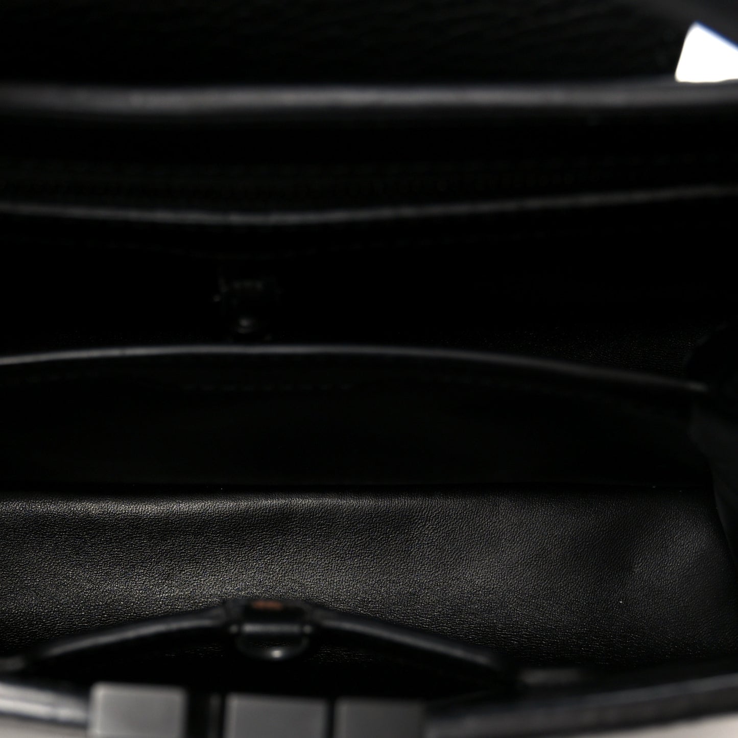 Taurillon Capucines BB Matte Black