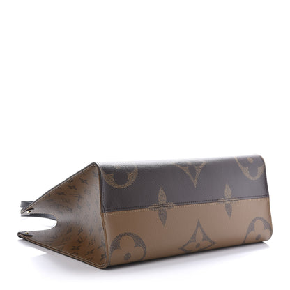 Louis Vuitton Reverse Monogram Giant Onthego MM 3 of 10
