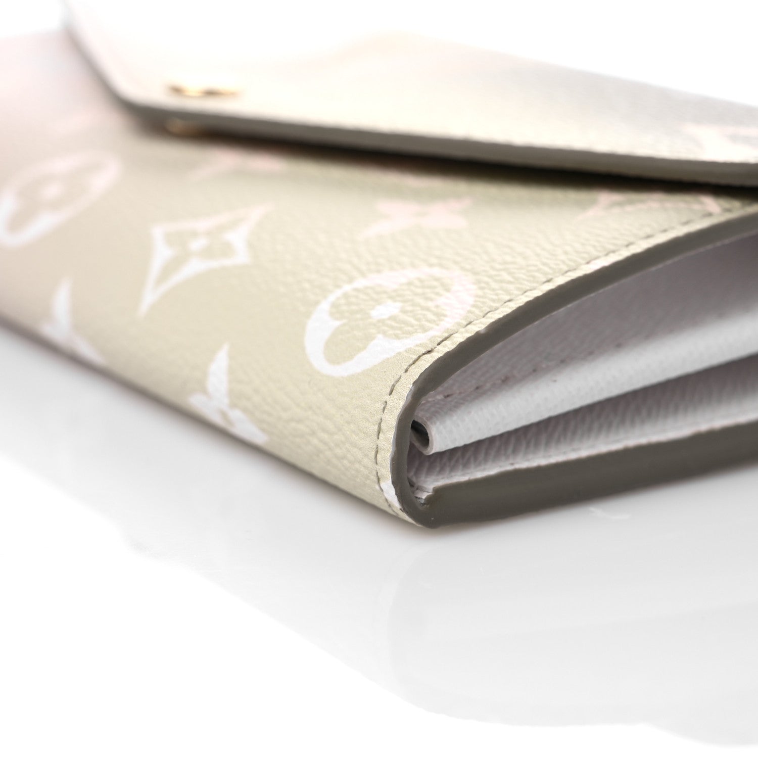 Louis Vuitton Monogram Giant Spring In The City Sarah Wallet NM Sunset Kaki 8 of 8