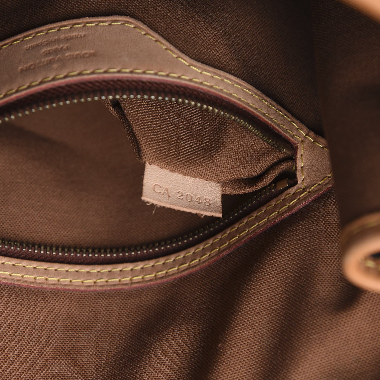 Louis Vuitton Monogram Batignolles Vertical 6 of 13