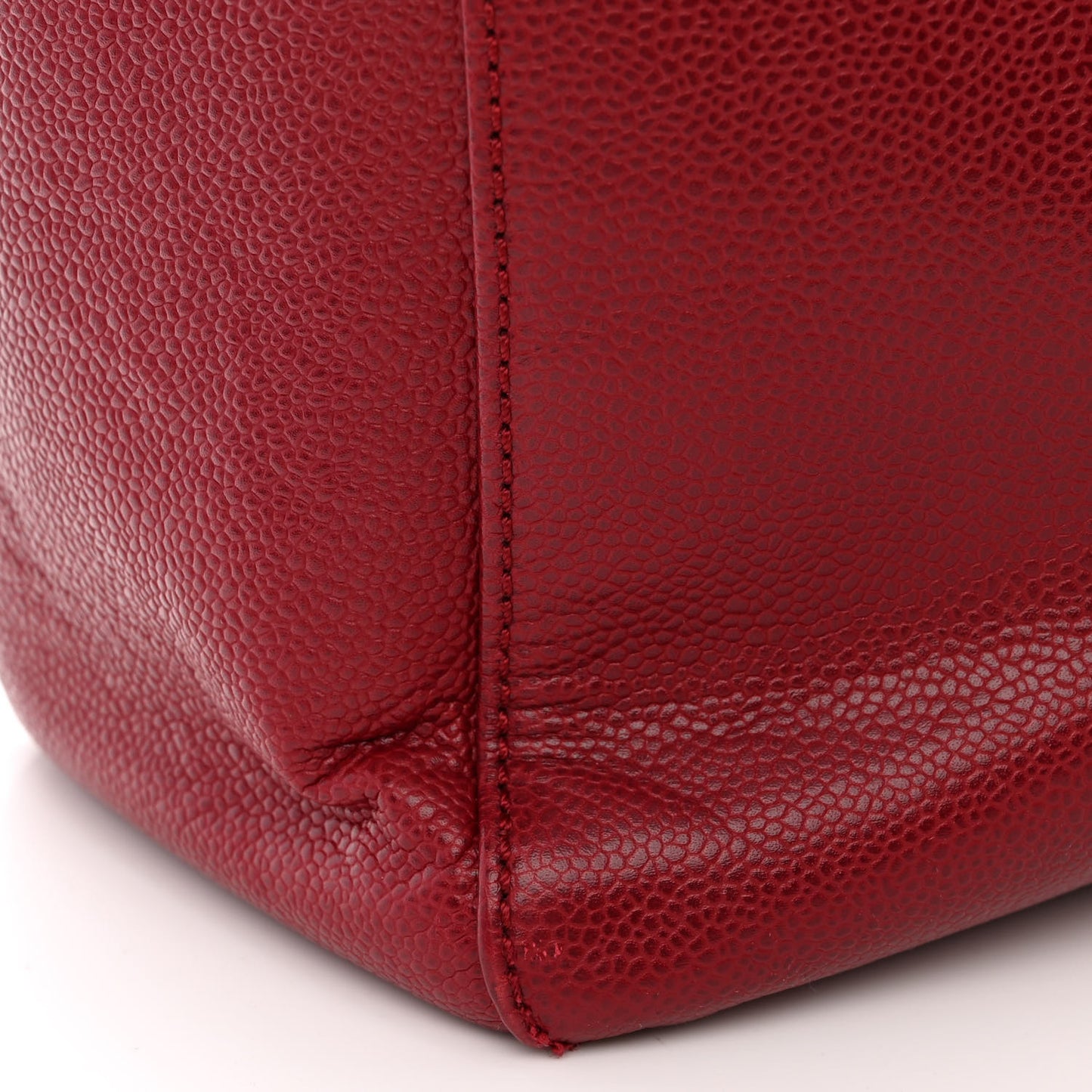 Caviar Timeless CC Shoulder Bag Red