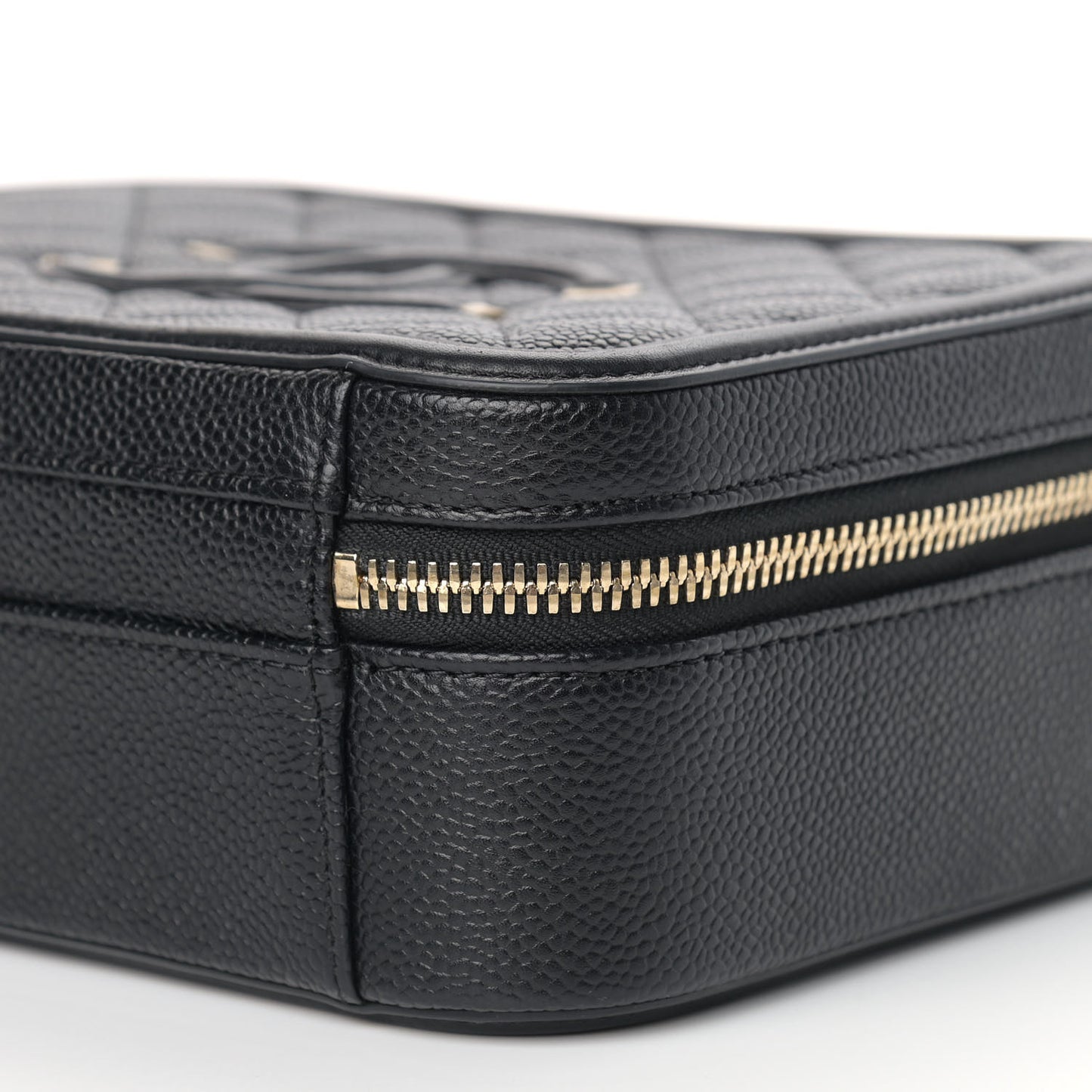 Caviar Quilted Medium CC Filigree Vanity Case Black