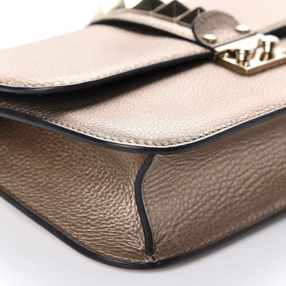 Valentino Garavani Metallic Grained Calfskin Medium Glam Lock Rockstud Flap Platino 6 of 9