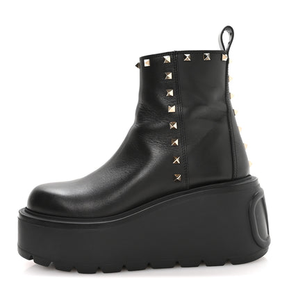 Valentino Garavani Calfskin Rockstud VLOGO Uniqueform Chelsea 55/85mm Flatform Ankle Boots 38.5 Black 1 of 10