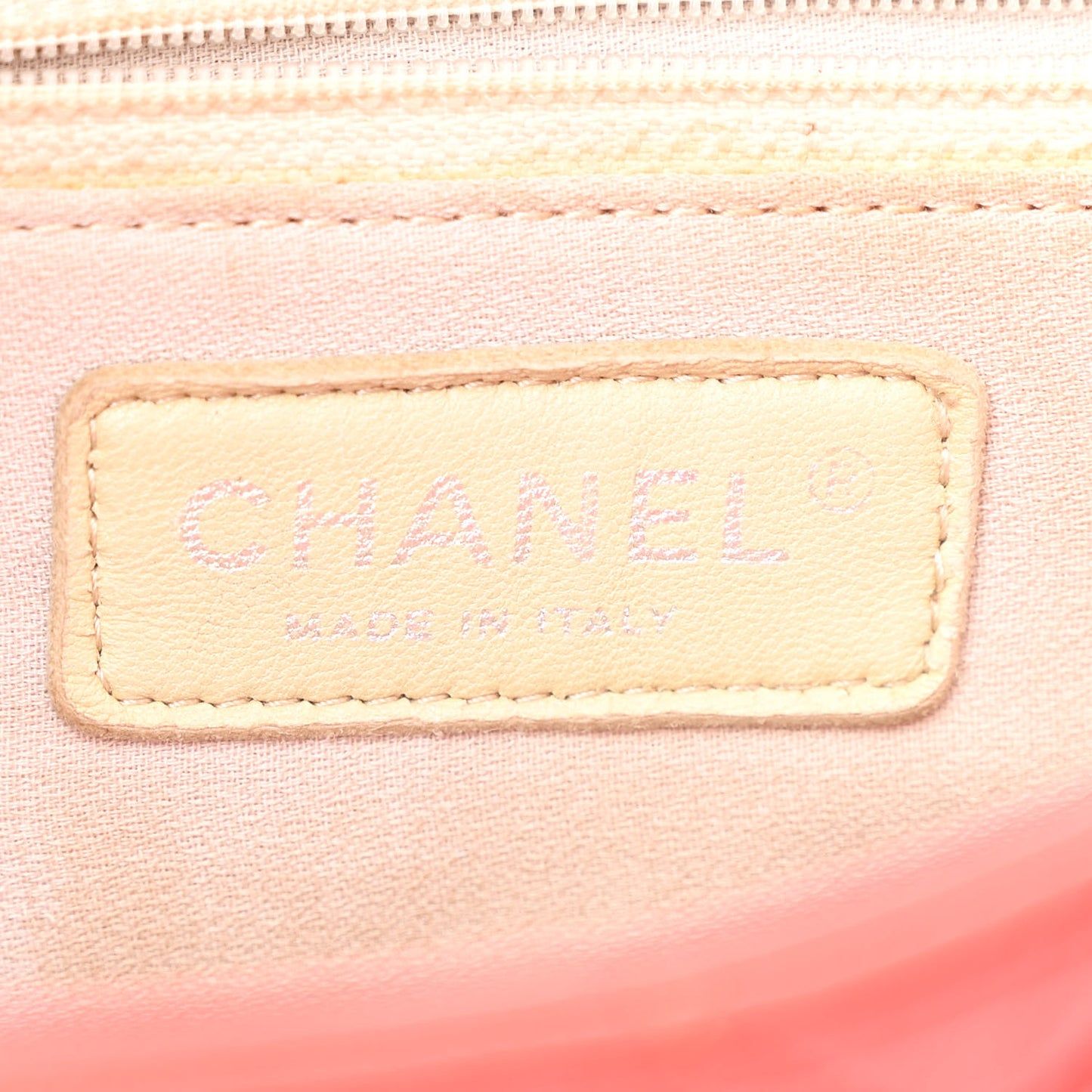 Washed Lambskin Quilted Maxi Chain Around Flap Red