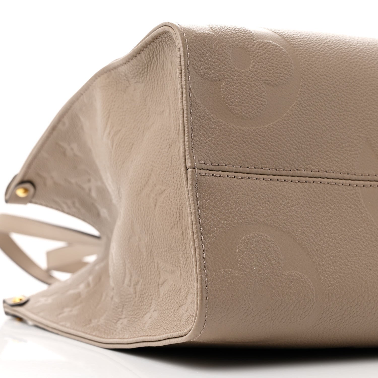 Louis Vuitton Empreinte Monogram Giant Onthego MM Tourterelle 8 of 9