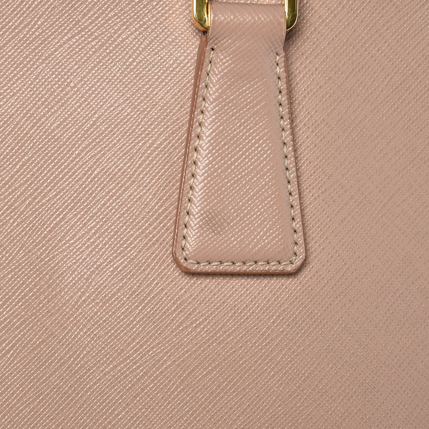 Saffiano Medium Galleria Double Zip Tote Cammeo