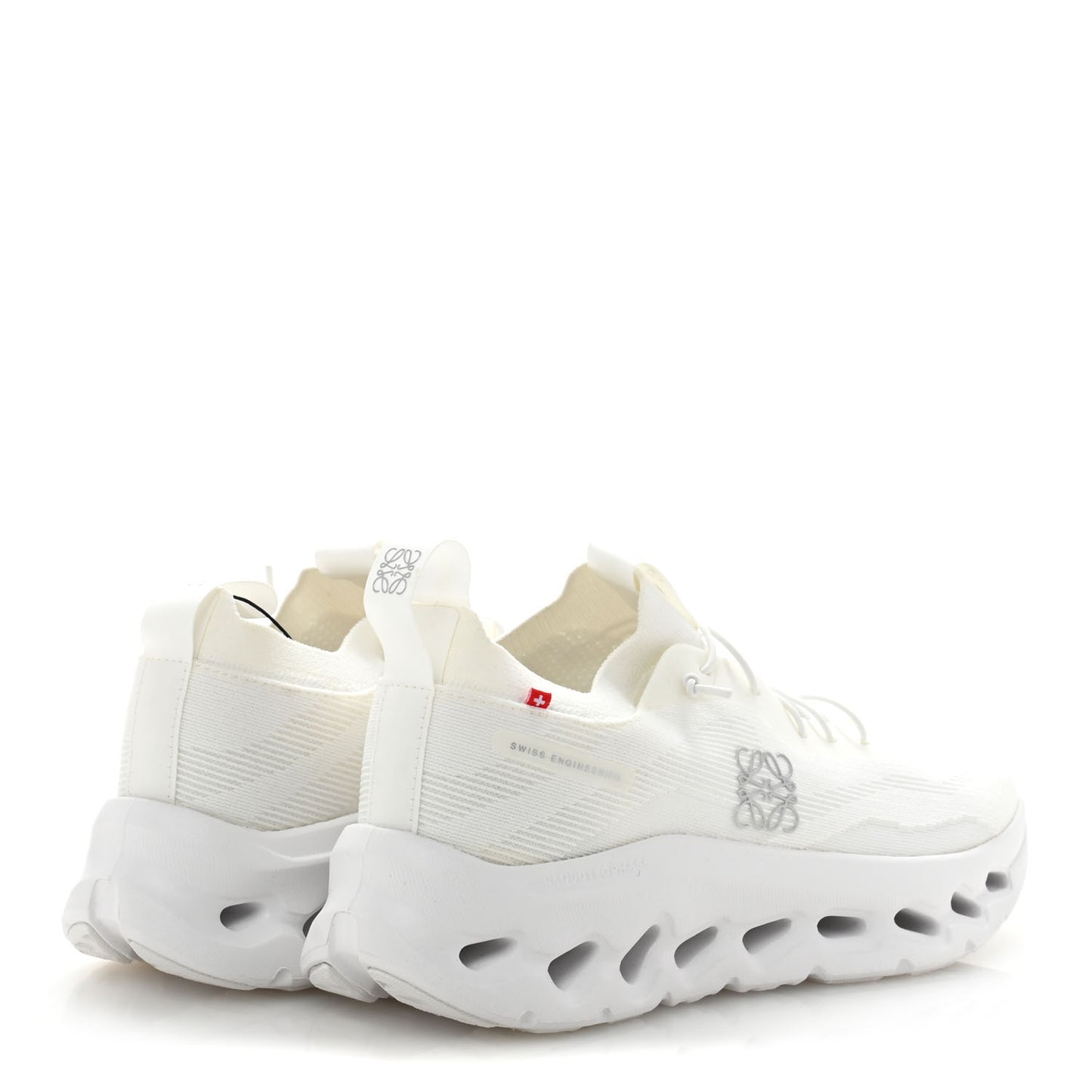 X ON Canvas Mesh Cloudtilt Sneakers 40 White