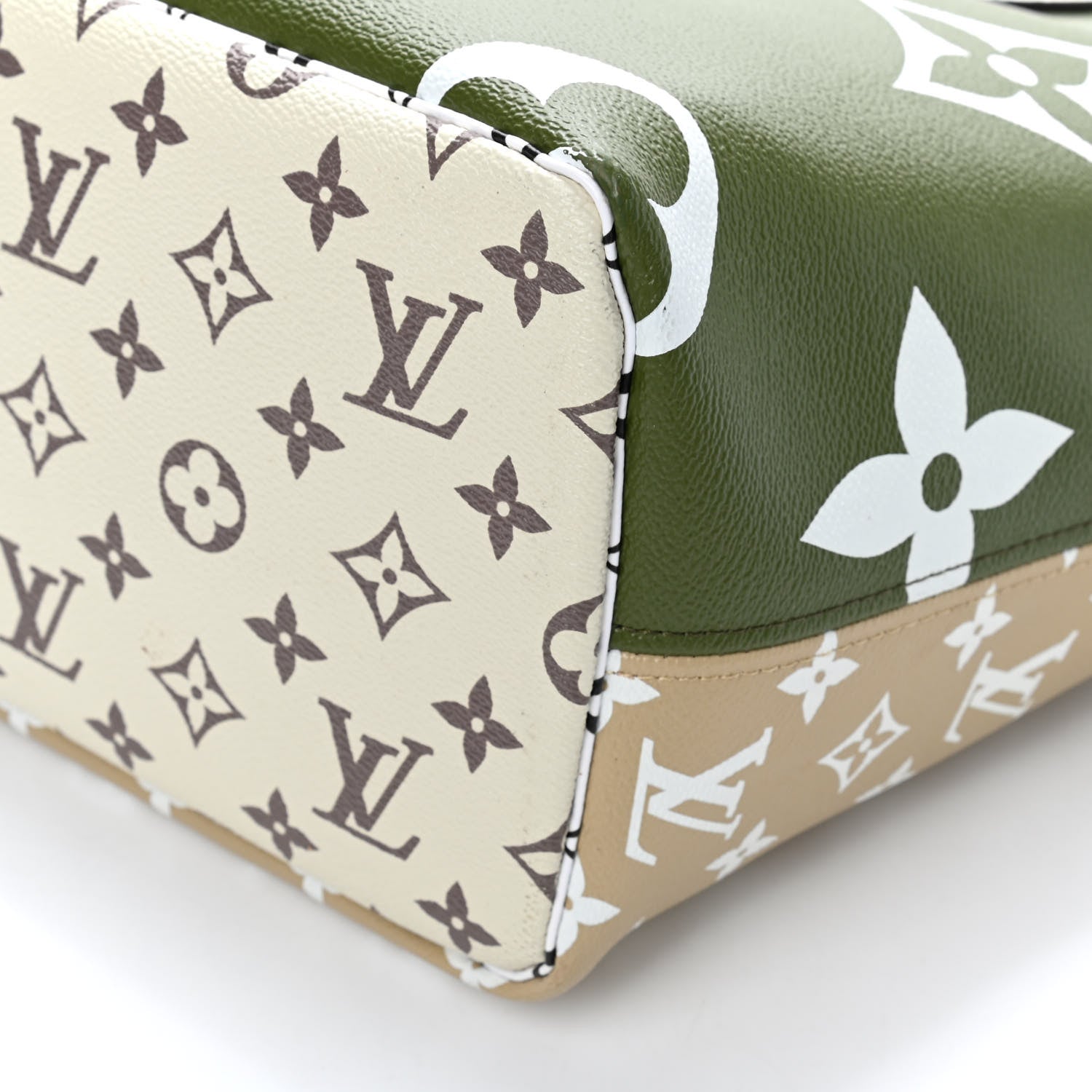 Louis Vuitton Monogram Giant Neverfull MM Kaki 10 of 10