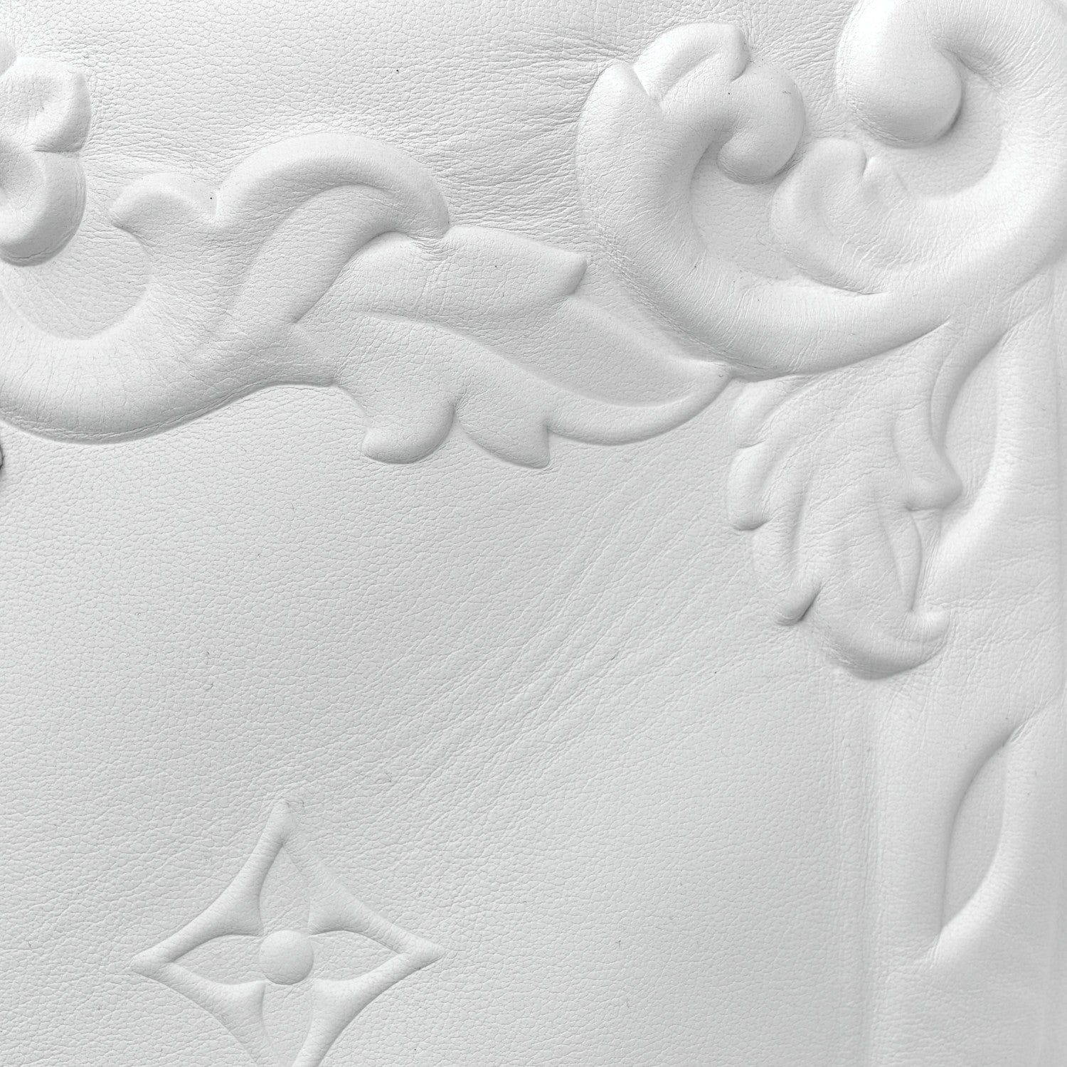 Louis Vuitton Calfskin LV Ornament Sac Plat 24H Optic White 14 of 14