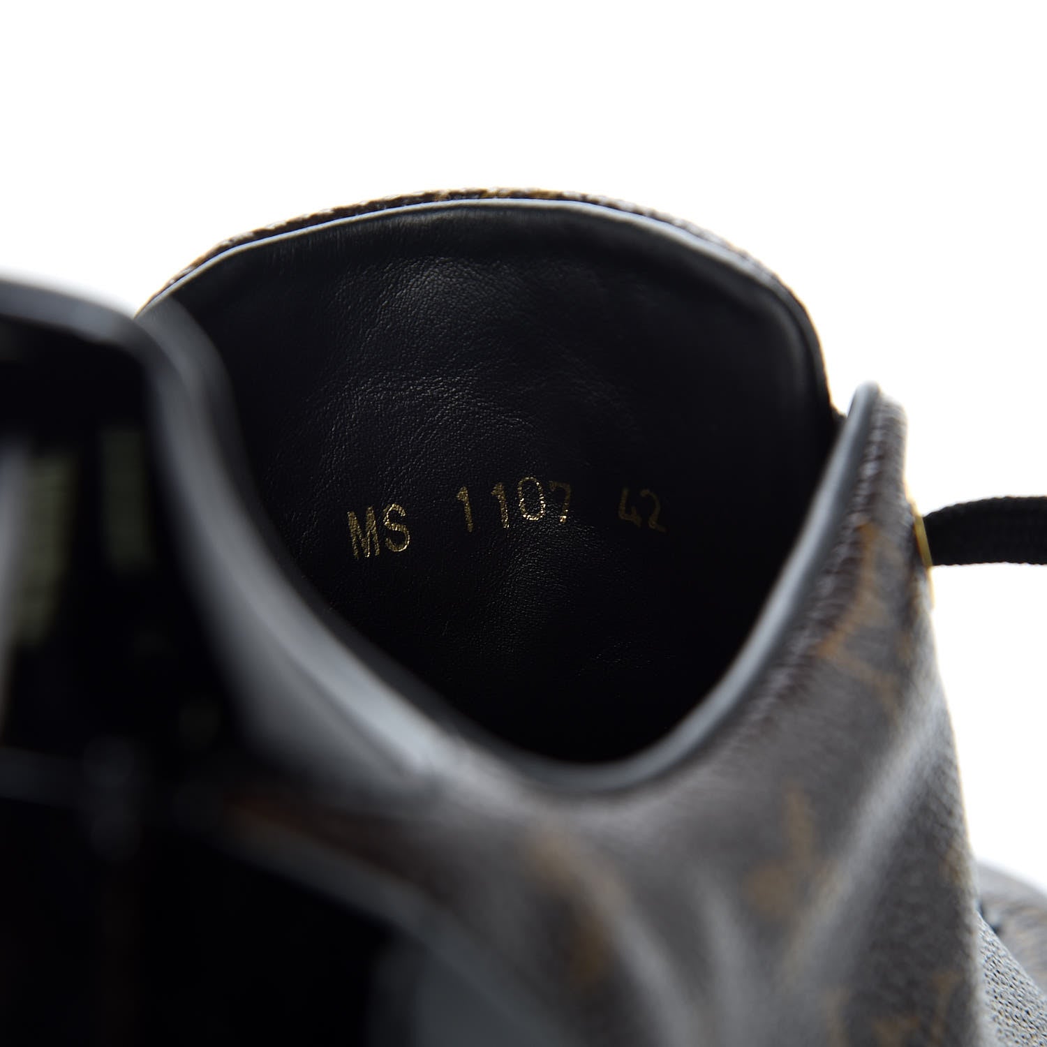 Louis Vuitton Patent Monogram Frontrow Sneakers 42 8 of 11