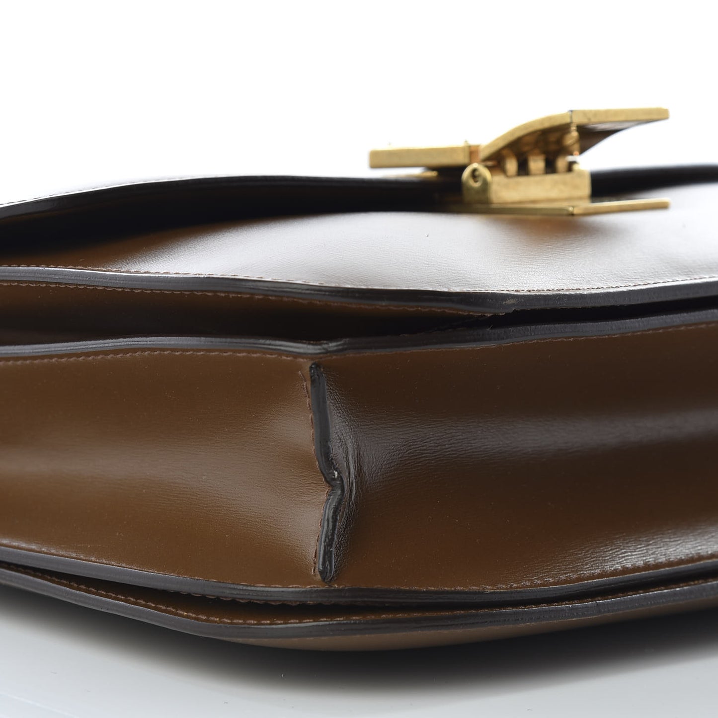 Box Calfskin Medium Classic Box Flap Bag Camel