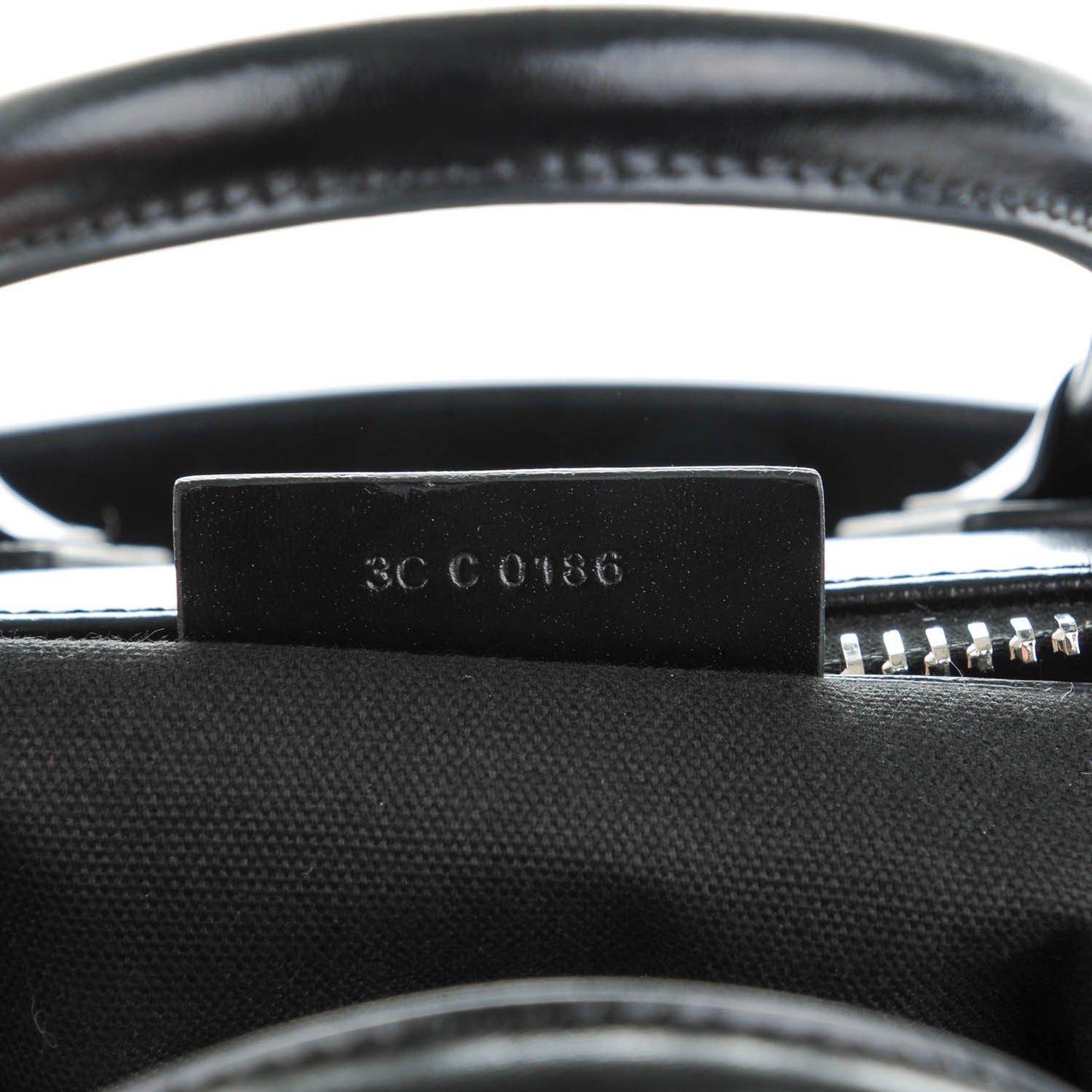 Shiny Lord Calfskin Medium Antigona Black