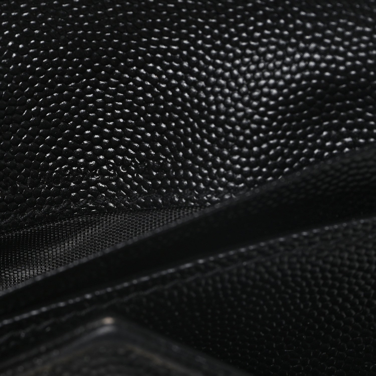 Saint Laurent Grain De Poudre Matelasse Chevron Monogram Compact Tri Fold Wallet Black 7 of 9