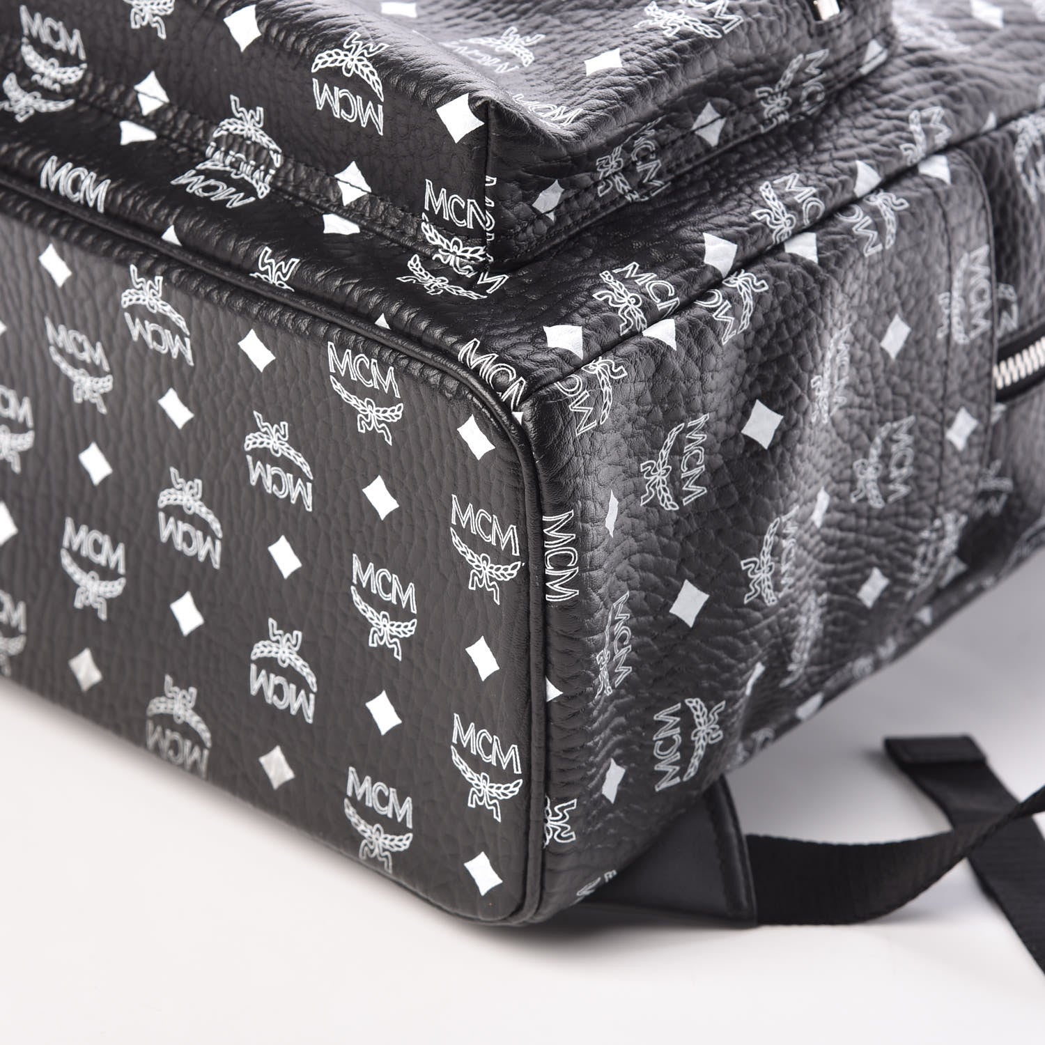 MCM Visetos Medium Stark Backpack Black 6 of 9