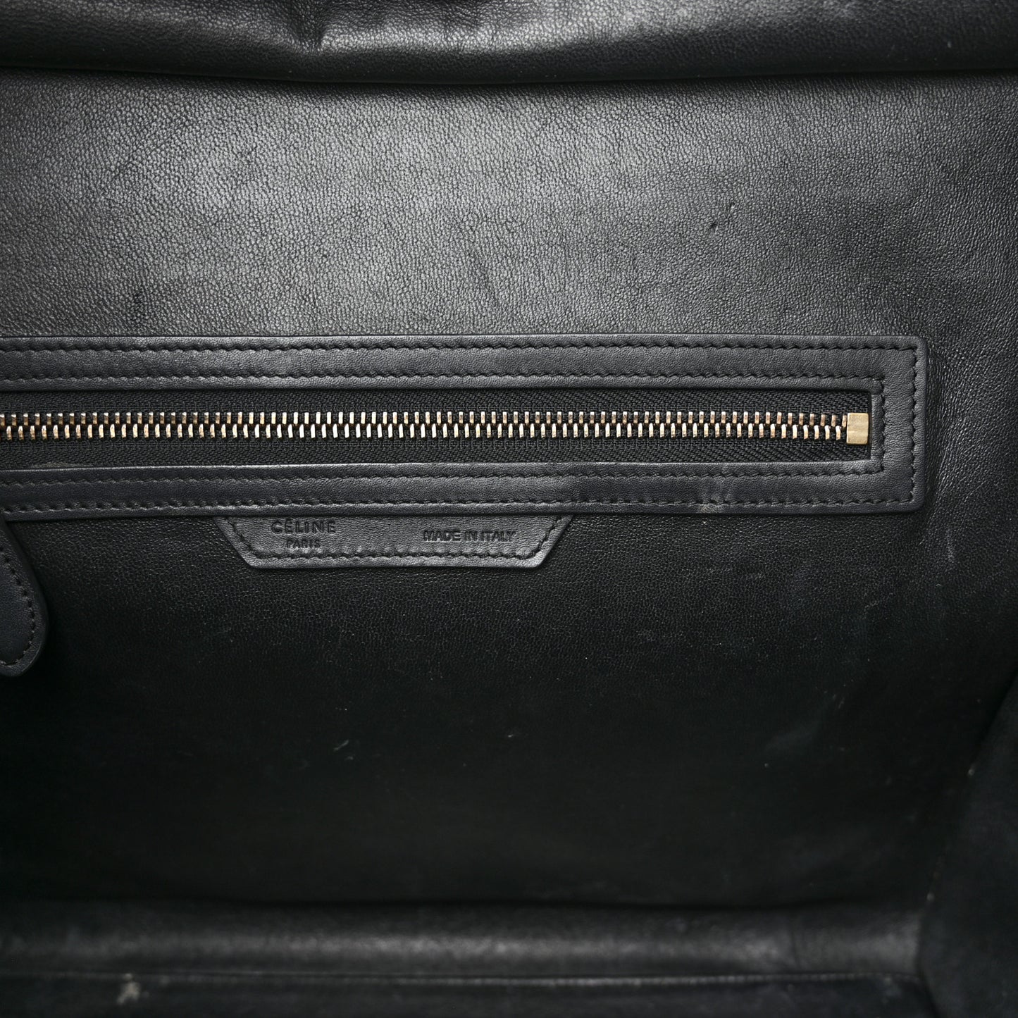 Smooth Calfskin Medium Luggage Black