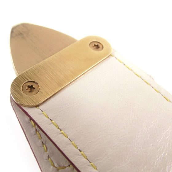 Suhali L Epanoui PM White