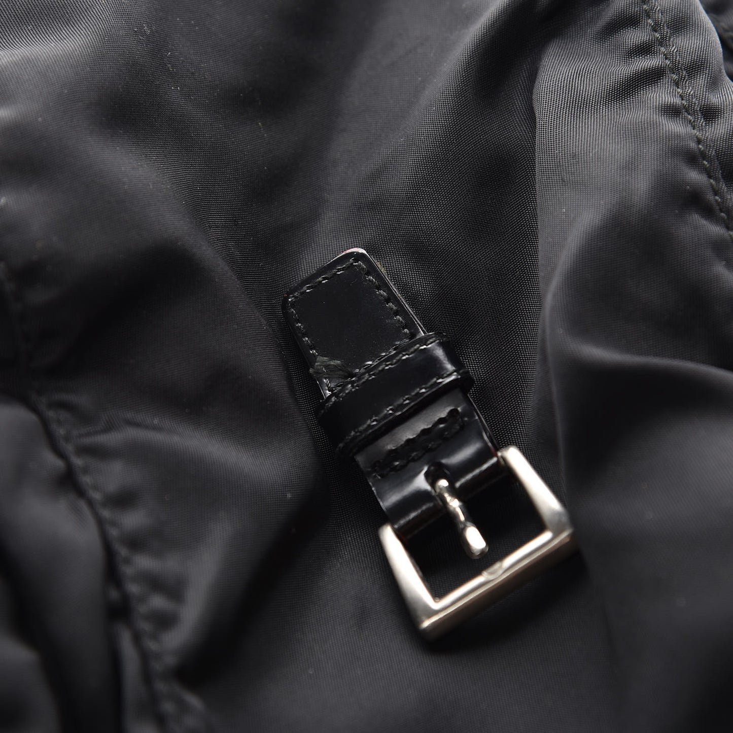 Nylon Vela Messenger Bag Black