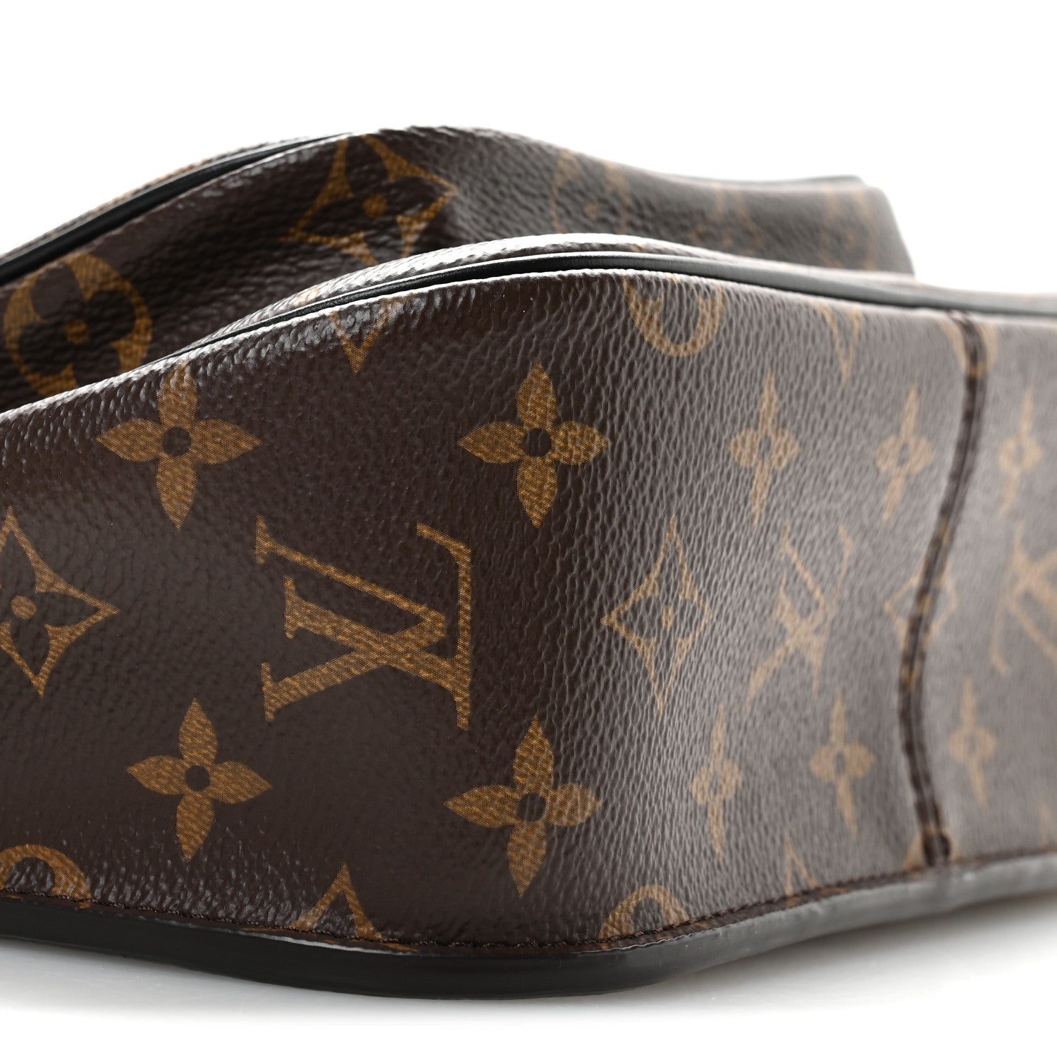 Louis Vuitton Monogram Passy 8 of 10