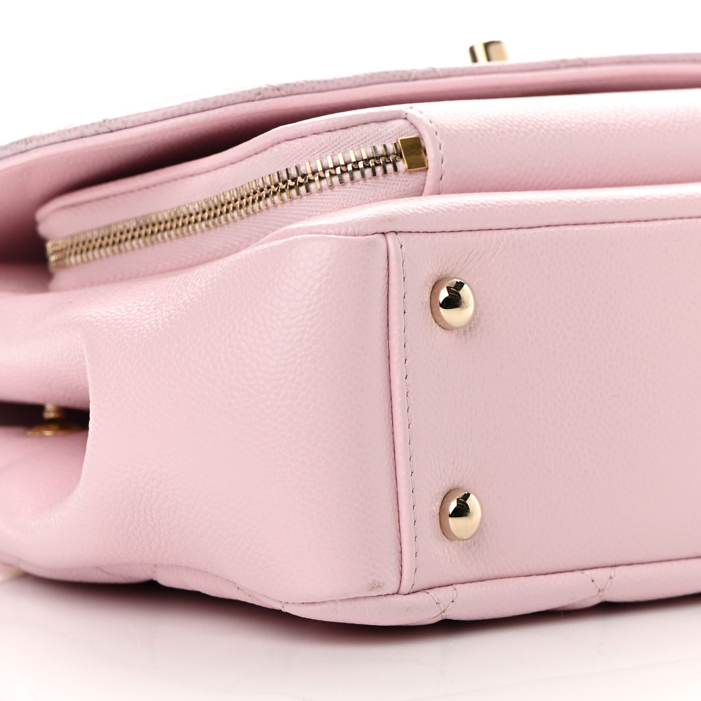 Caviar Quilted Medium Business Affinity Flap Light Pink