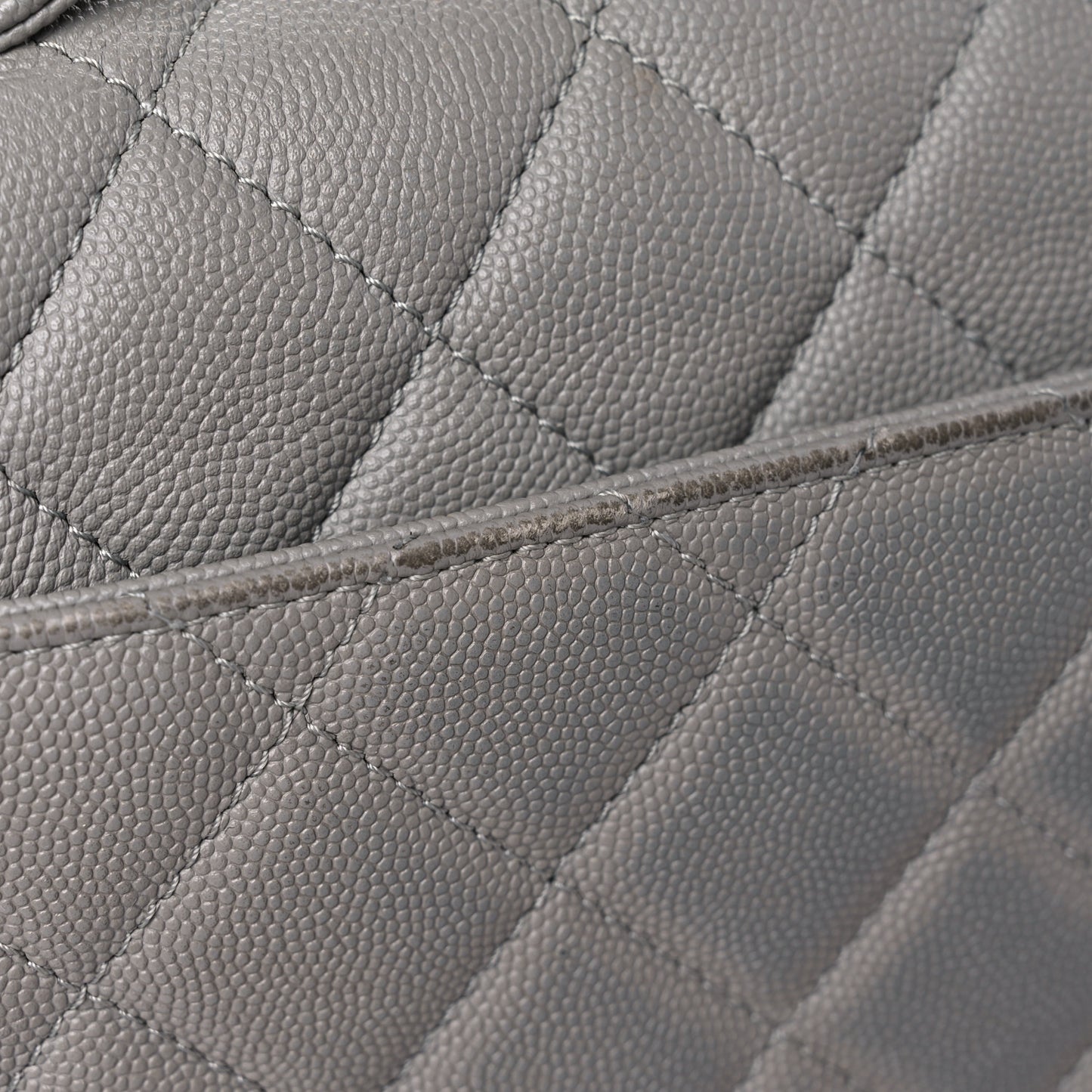 Caviar Quilted Large Business Affinity Flap Grey