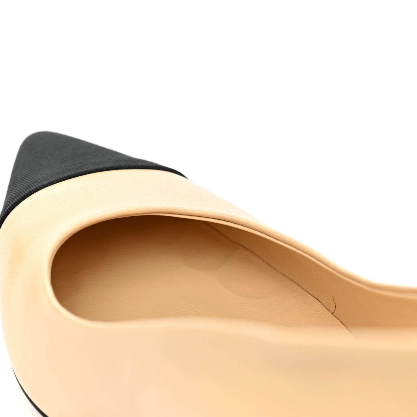 Lambskin Grosgrain Cap Toe CC Pumps 39 Beige Black