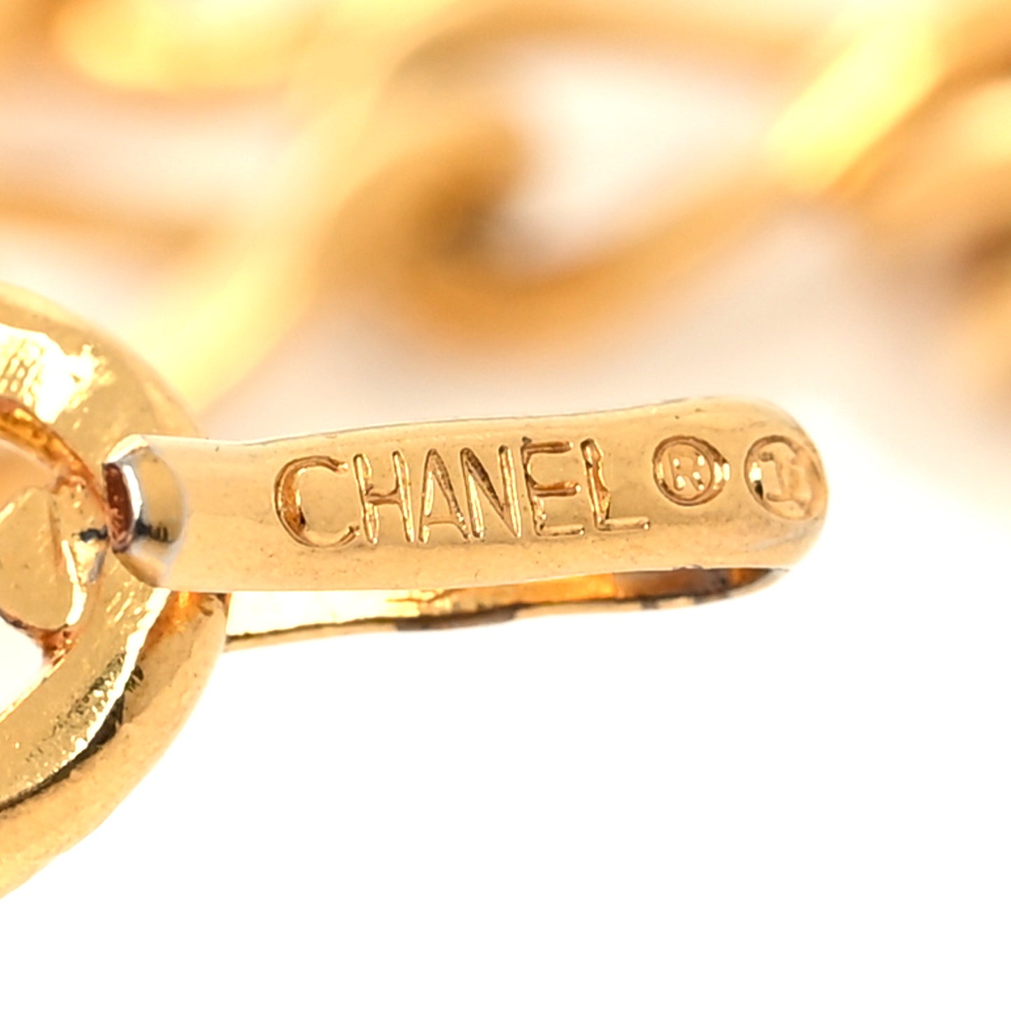 Metal Chain CC Medallion Belt Gold